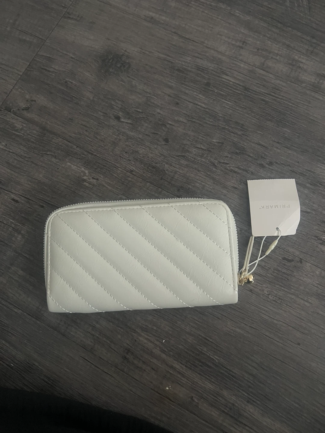Primark White Quilted Zip Around Wallet - photo 2
