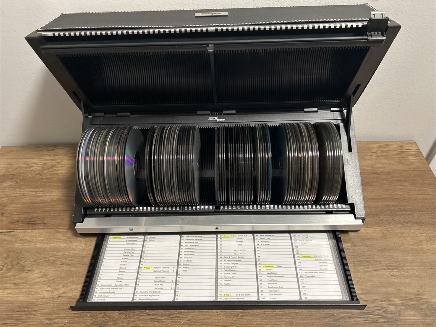 Discgear CD Storage Case with 100+ CDs - photo 3