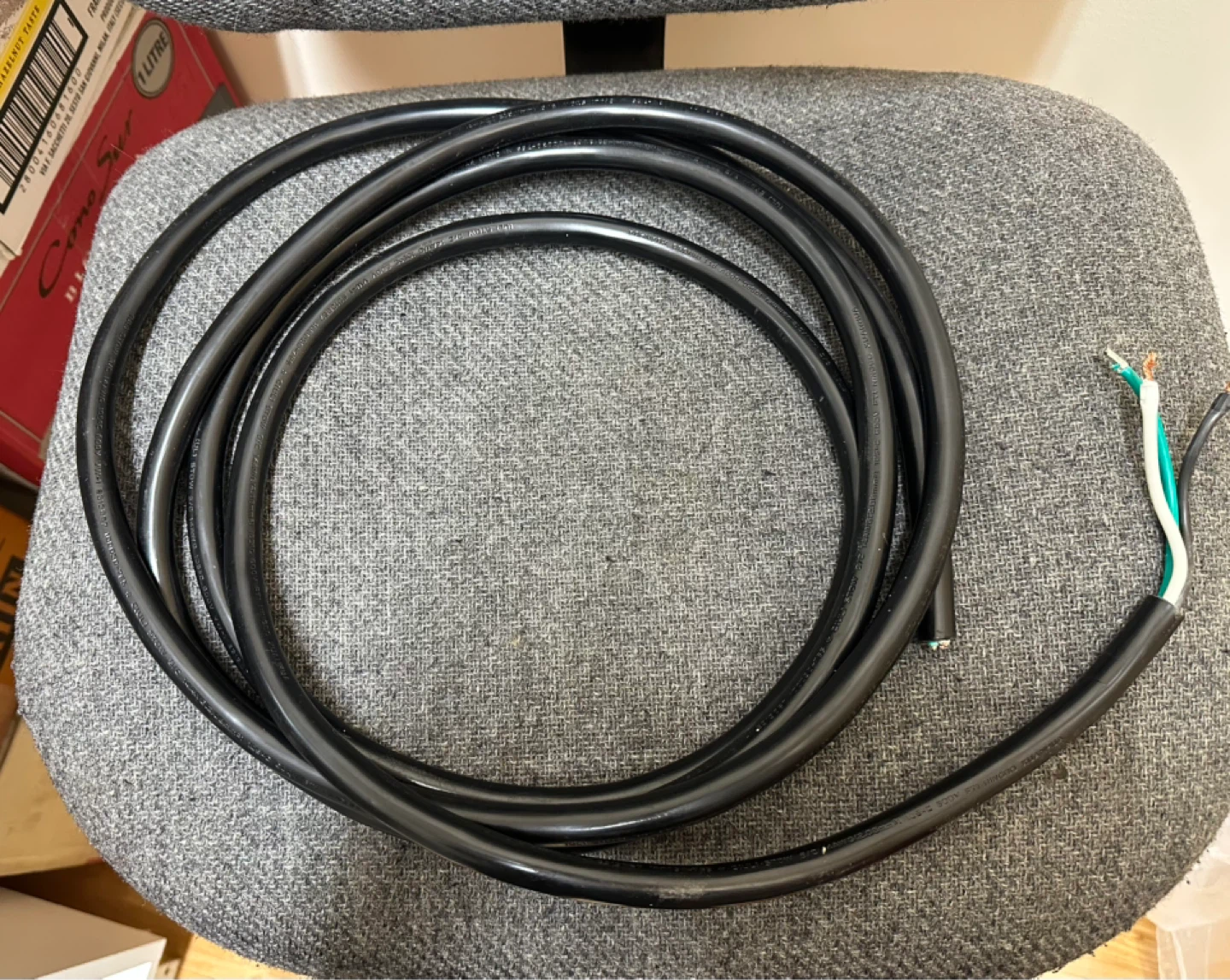 12’ of 14/3 Grade STOW Cable