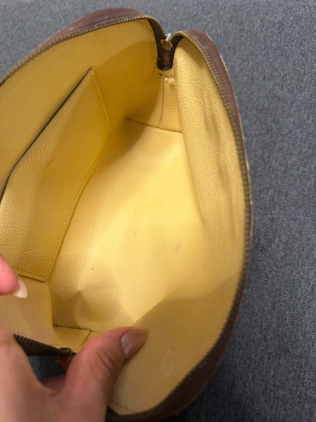 Louis Vuitton Monogram Pouch - photo 5
