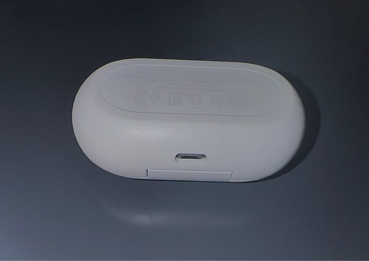 Samsung Galaxy Buds Plus Charging Case - photo 5