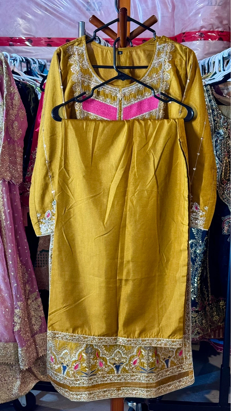 Embroidered Mustard Yellow Kurta with Dupatta - photo 3