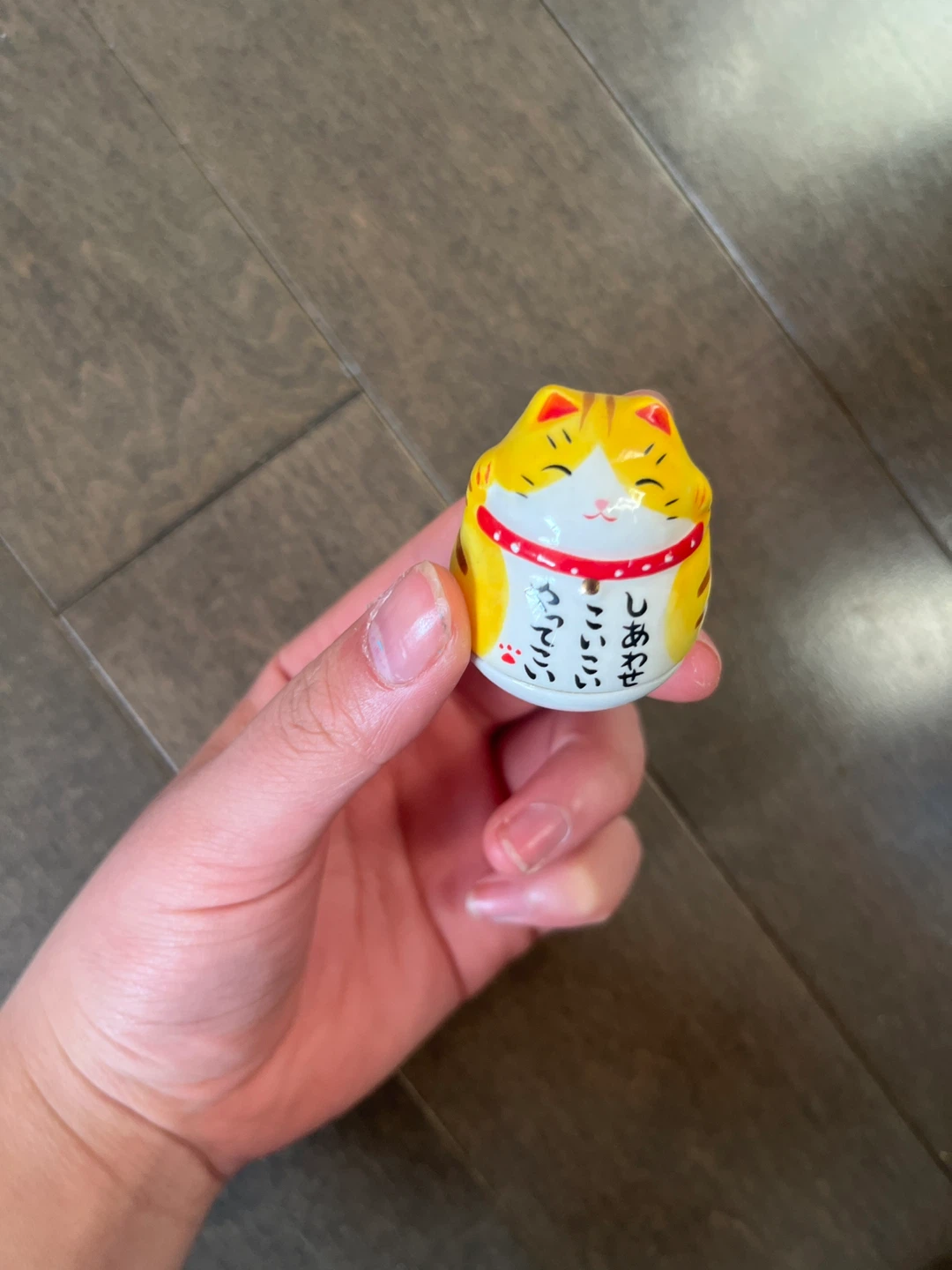 Maneki Neko Lucky Cat Figurine