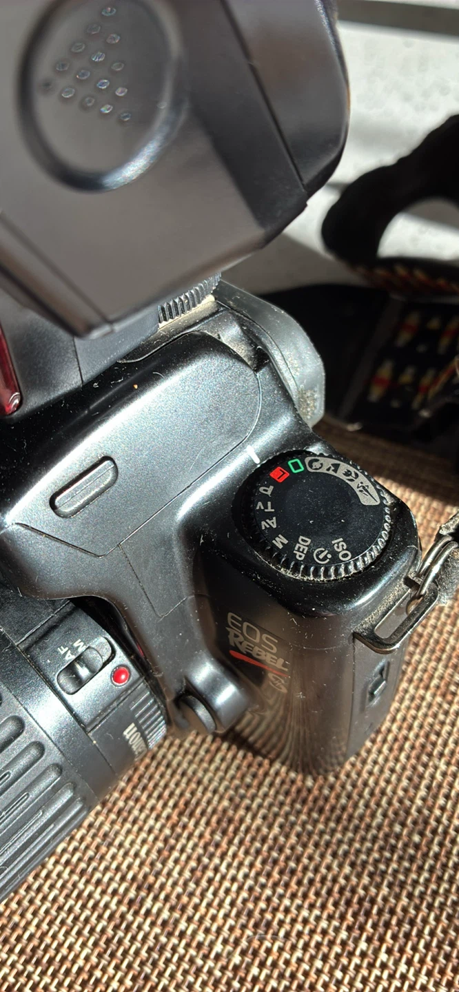 Canon EOS 1000F Rebel S Camera - photo 2