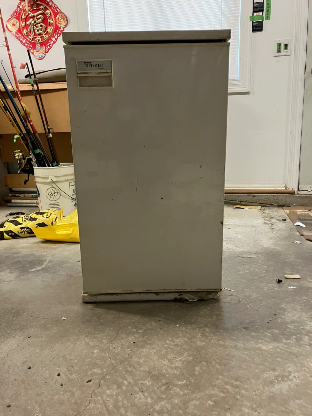 Danby Diplomat Series White Fridge - photo 2