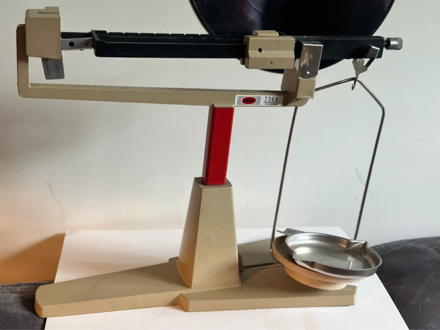 vintage cent-o-gram scale 311 gram capacity - photo 5