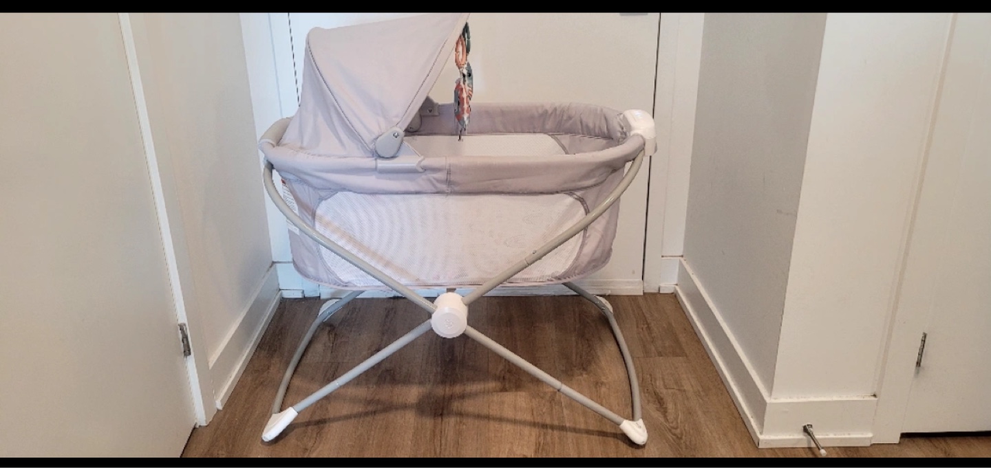 Fisher price Bassinet - photo 2