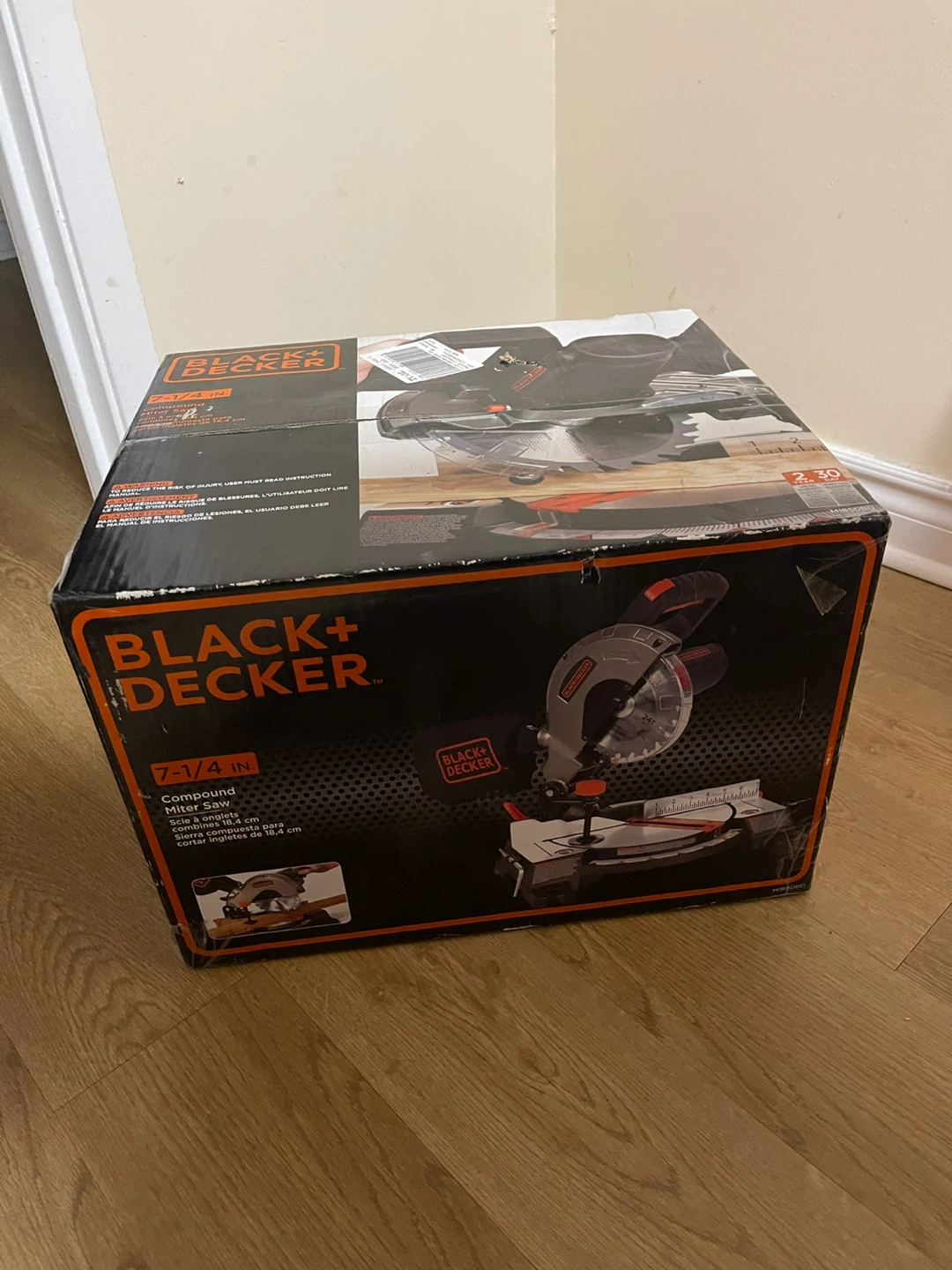 Black+Decker 7-1/4" Compound Miter Saw