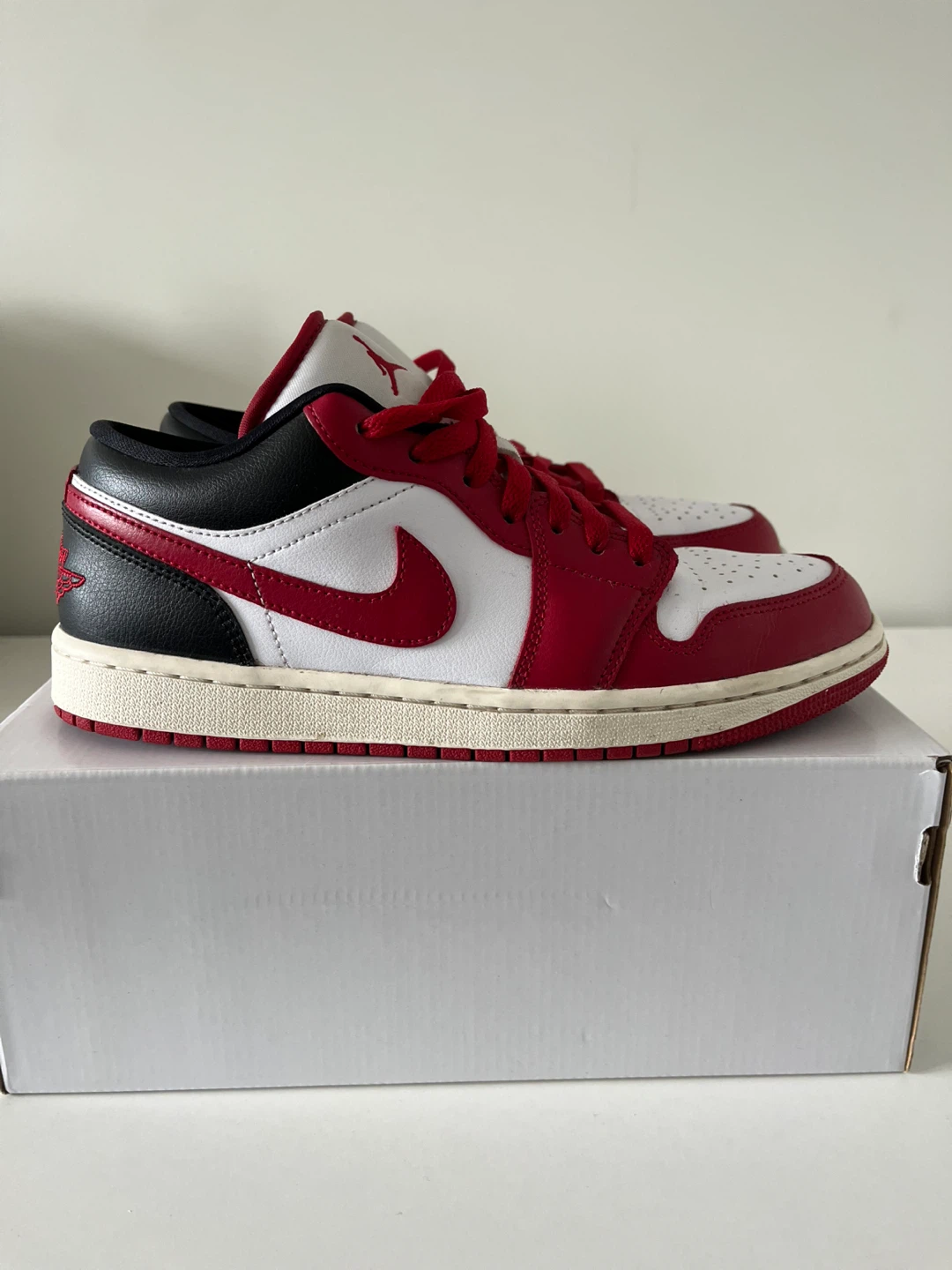 Air Jordan 1 Low SE Sneakers - photo 3