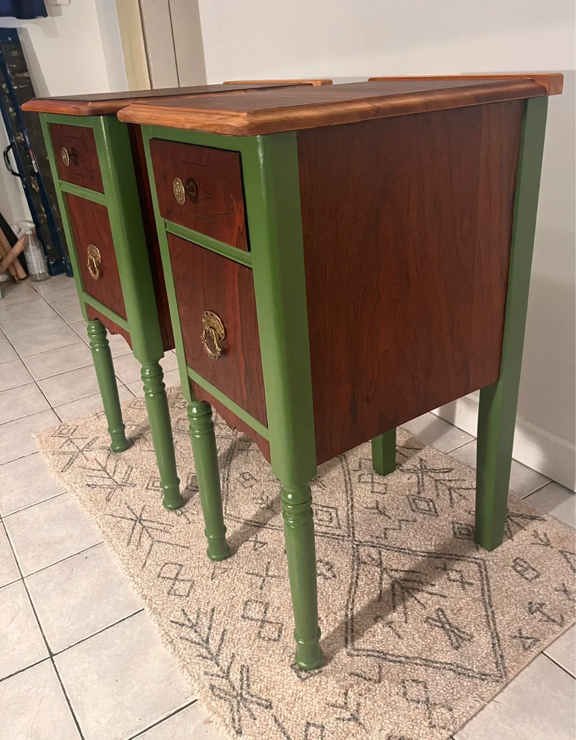Gorgeous Set of Nightstands - photo 2