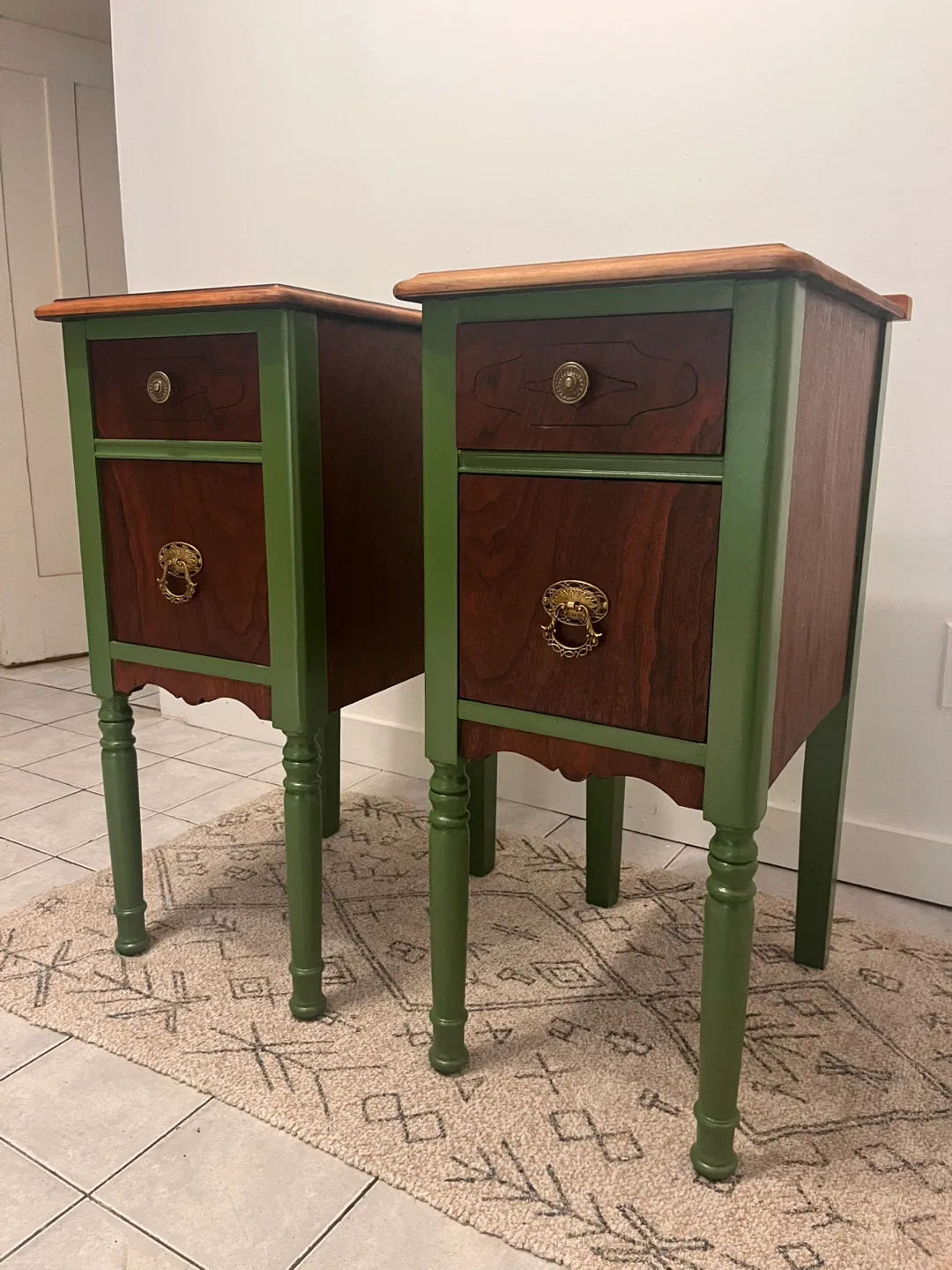 Gorgeous Set of Nightstands