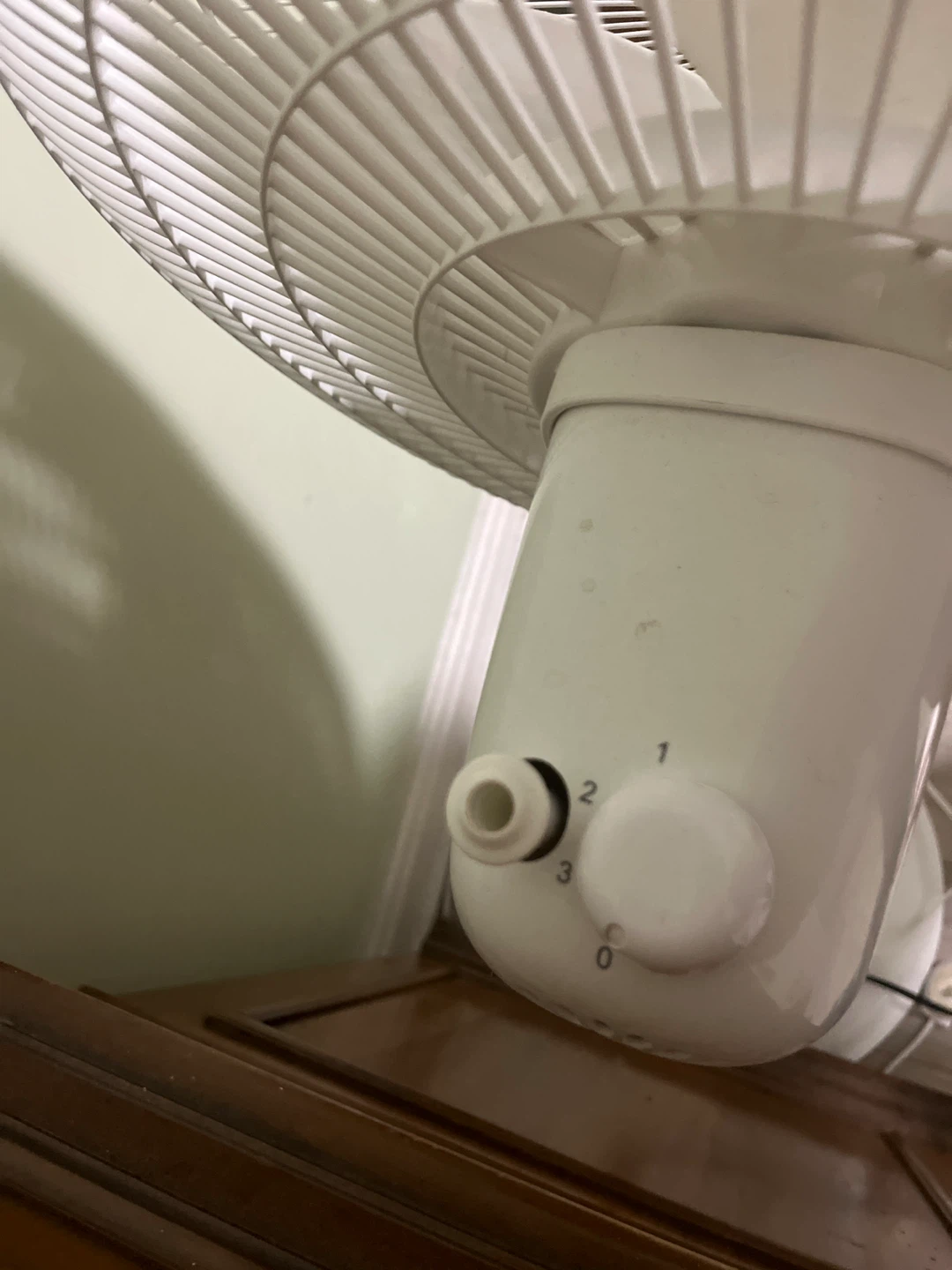 Utilitech White Fan - photo 2