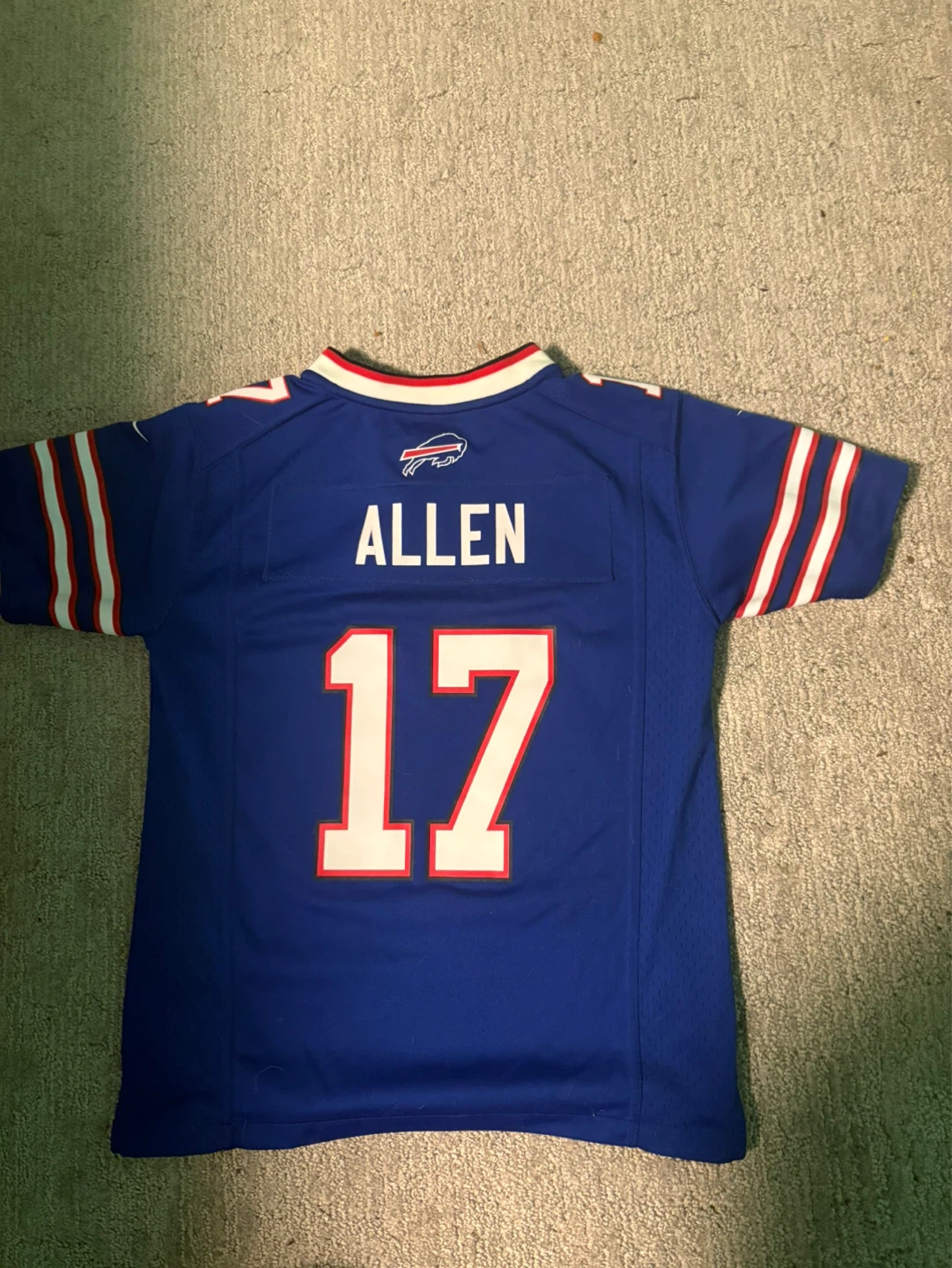 Youth Medium Buffalo Bills Josh Allen Jersey #17 - photo 2