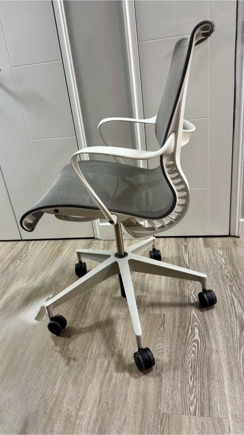 Herman Miller Setu Chair - photo 2