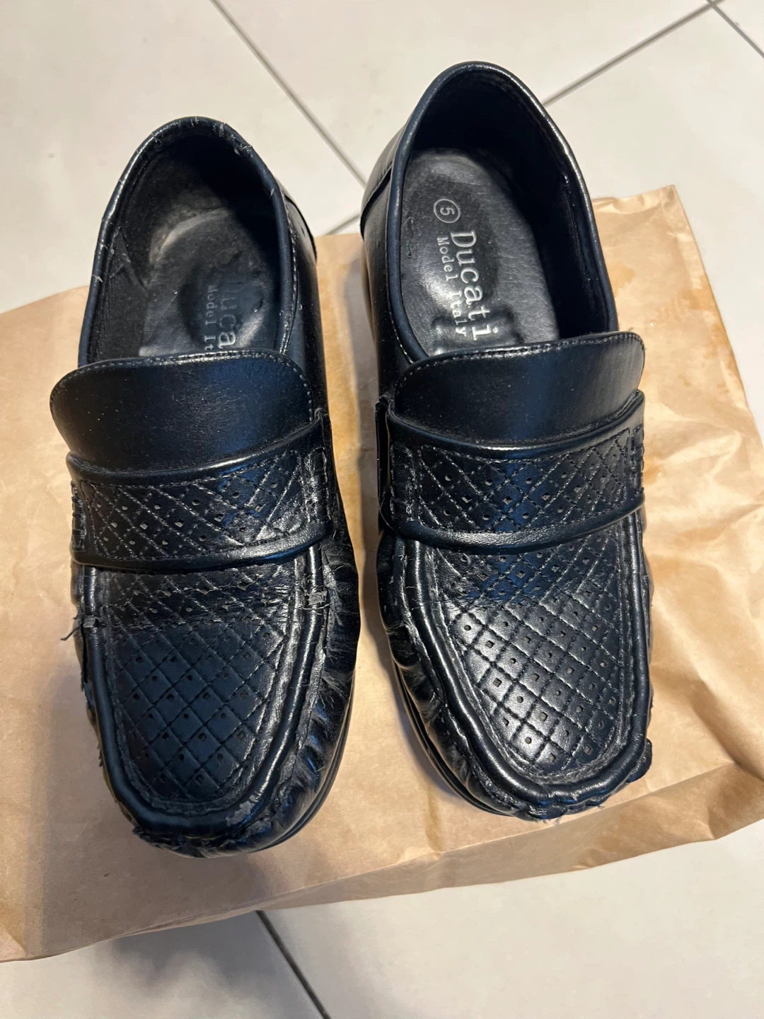 Ducati Model Italy Black Loafers - Size 5