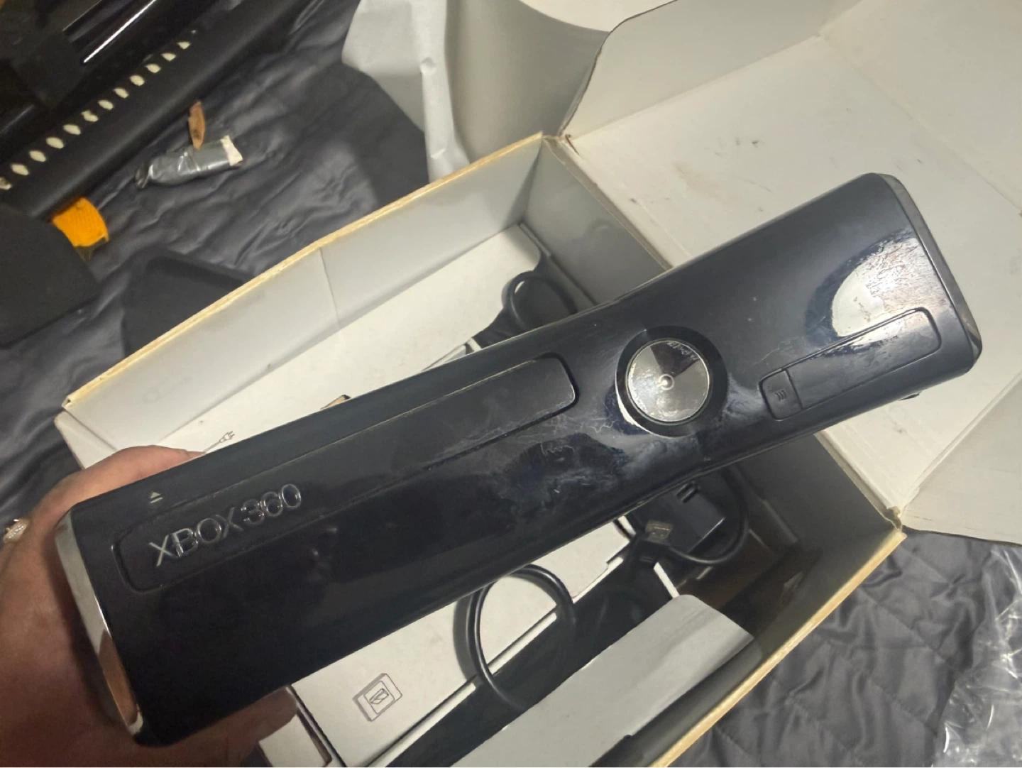Xbox 360 250GB Console with Controllers - photo 3