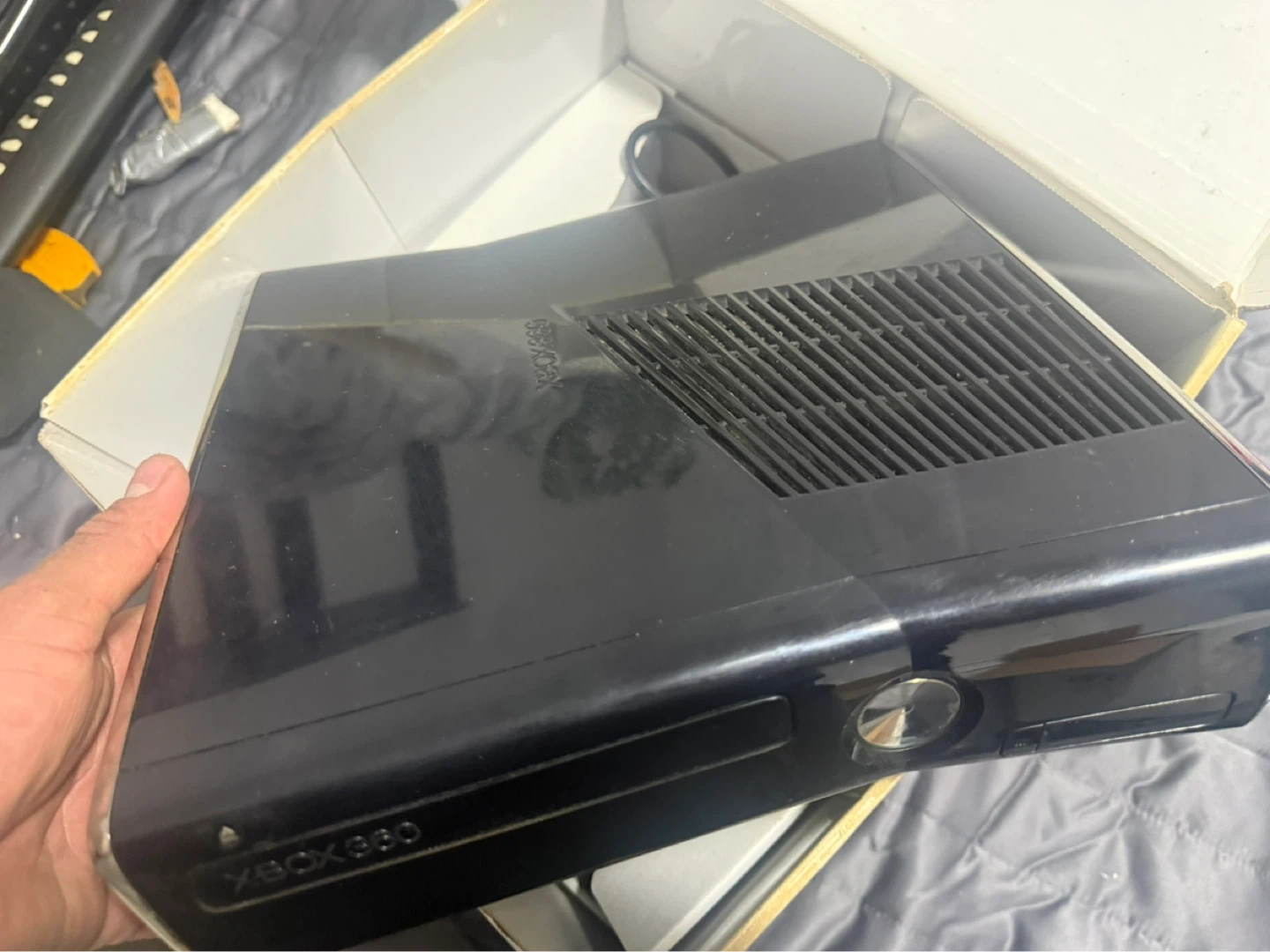 Xbox 360 250GB Console with Controllers - photo 4