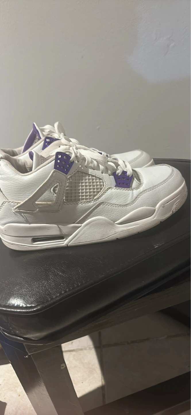 Air Jordan 4 Retro White Court Purple Sneakers