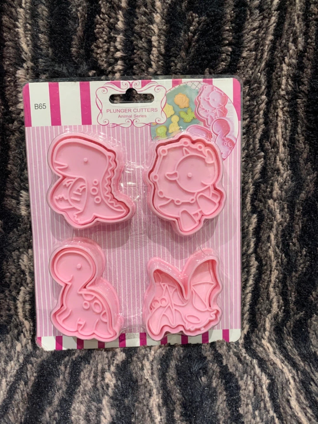 Pink Dinosaur and Bat Plunger Cutters - Animal Series