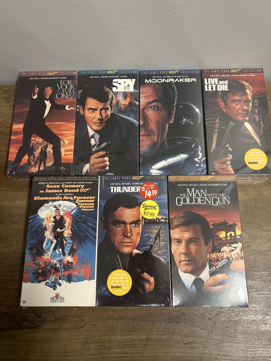 James Bond 007 Collection VHS Tapes (Lot of 7) - photo 2