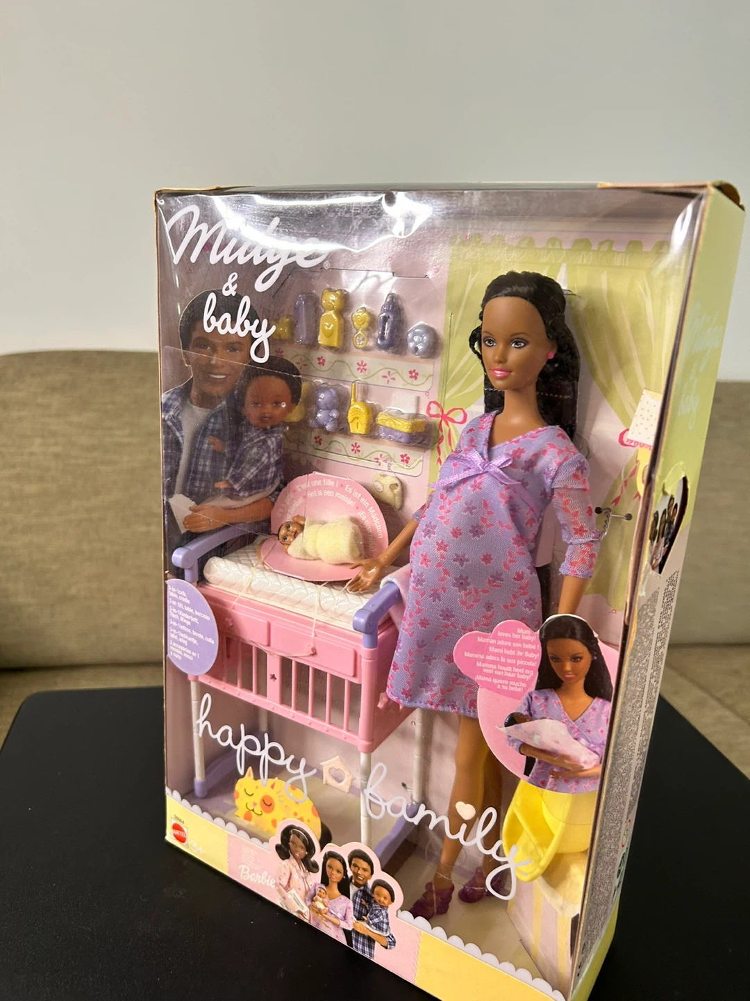 Extremely Rare Pregnant Black Barbie (2002) - photo 2