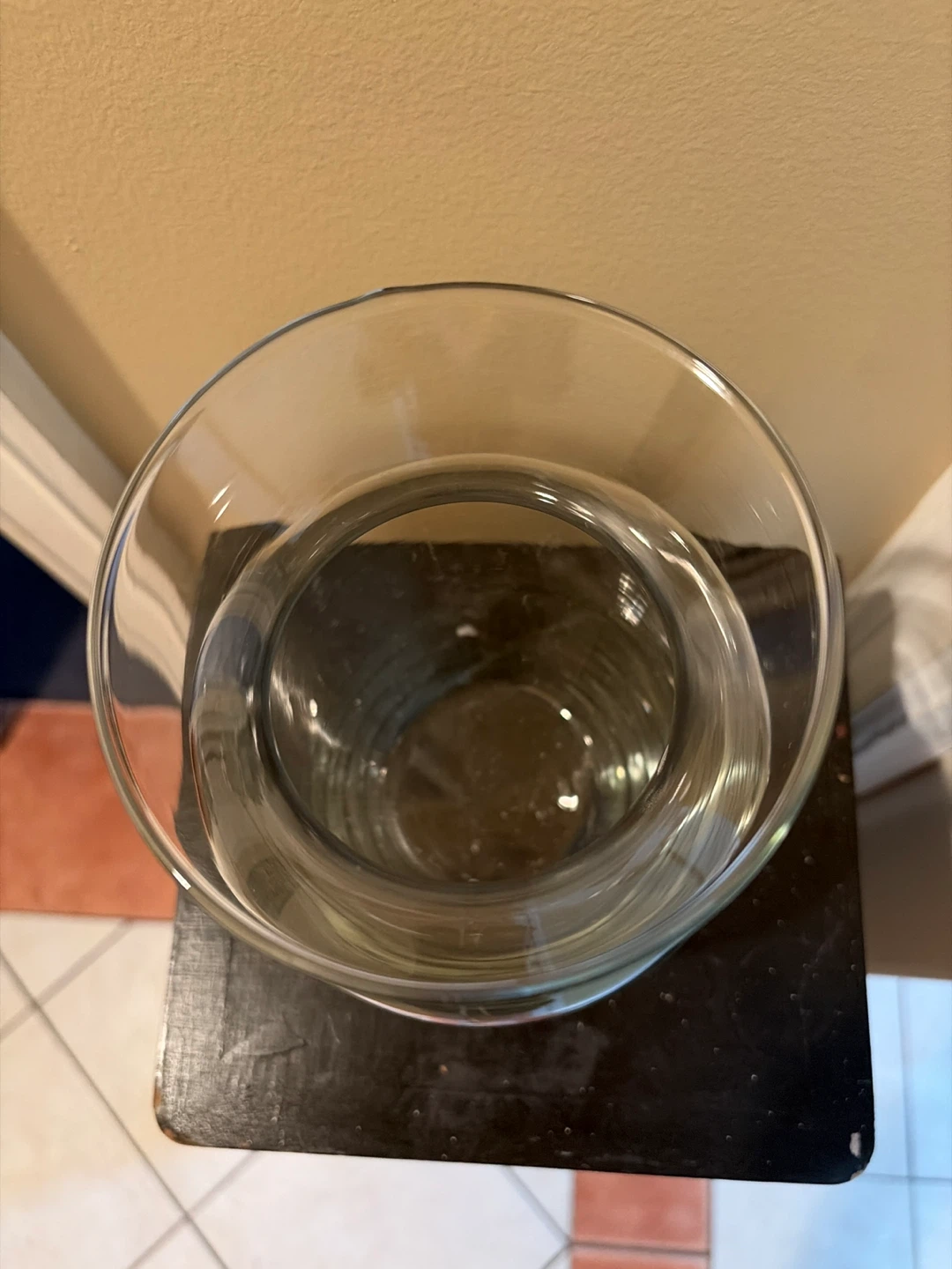 Clear Glass Vase - photo 2