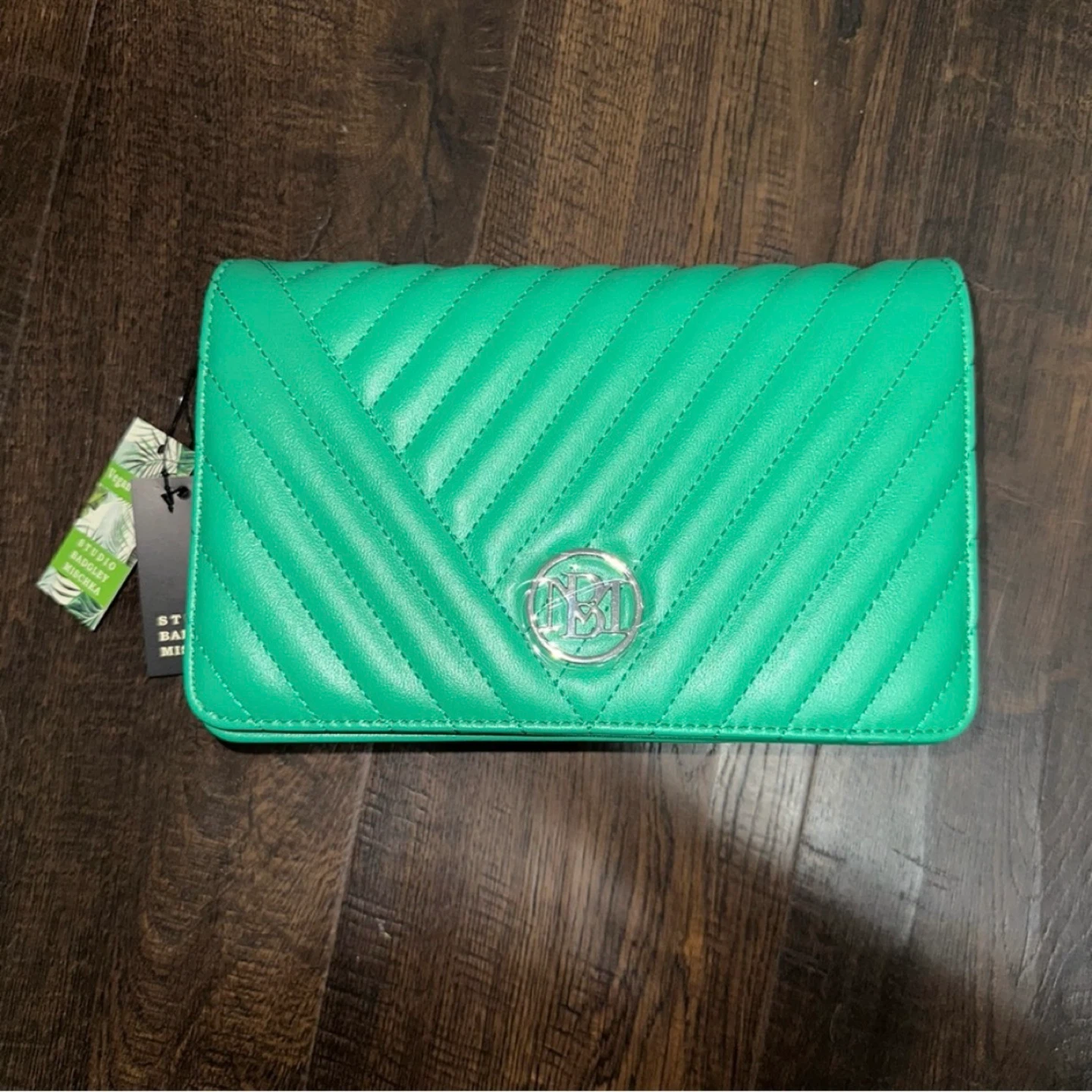 BADGLEY MISCHKA Green Crossbody w/ Round Silver Logo Chain Strap - photo 5