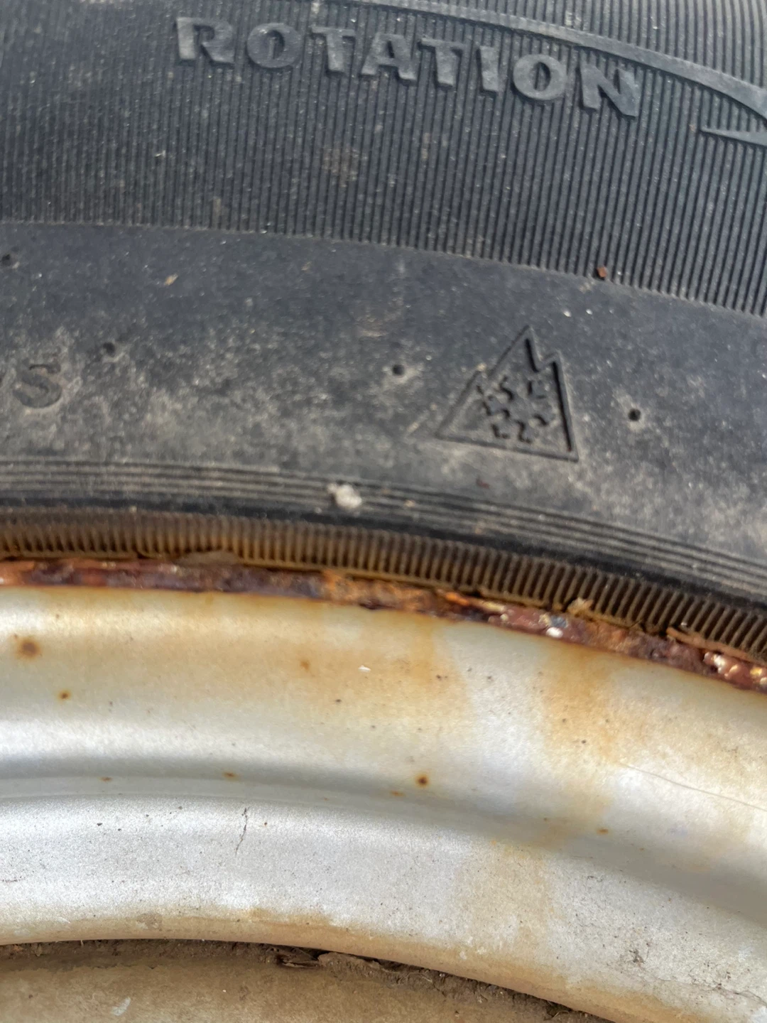 Hankook Winter Tire P265/70R18 - photo 4