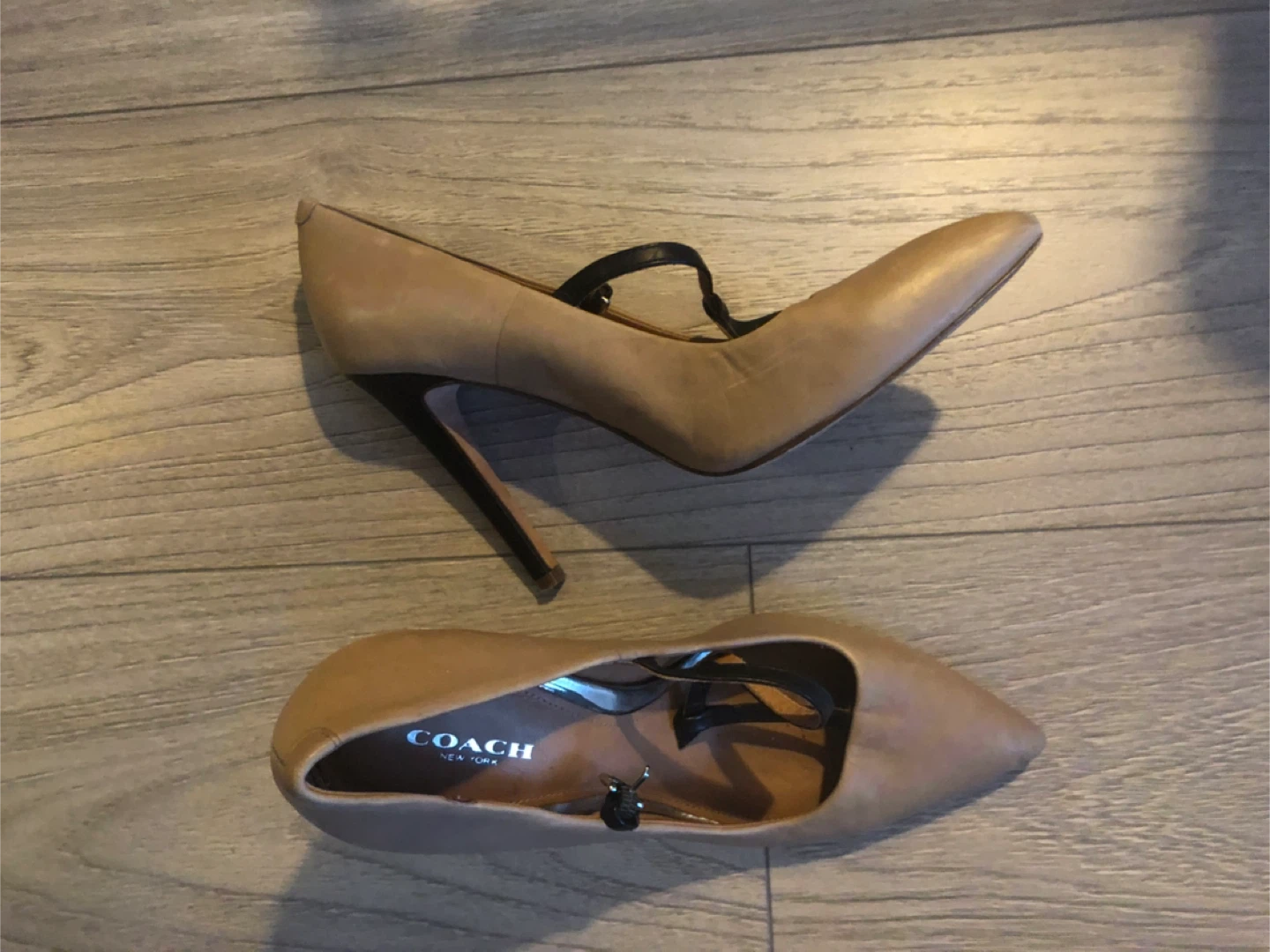 Coach Tan Leather Mary Jane Heels - photo 4
