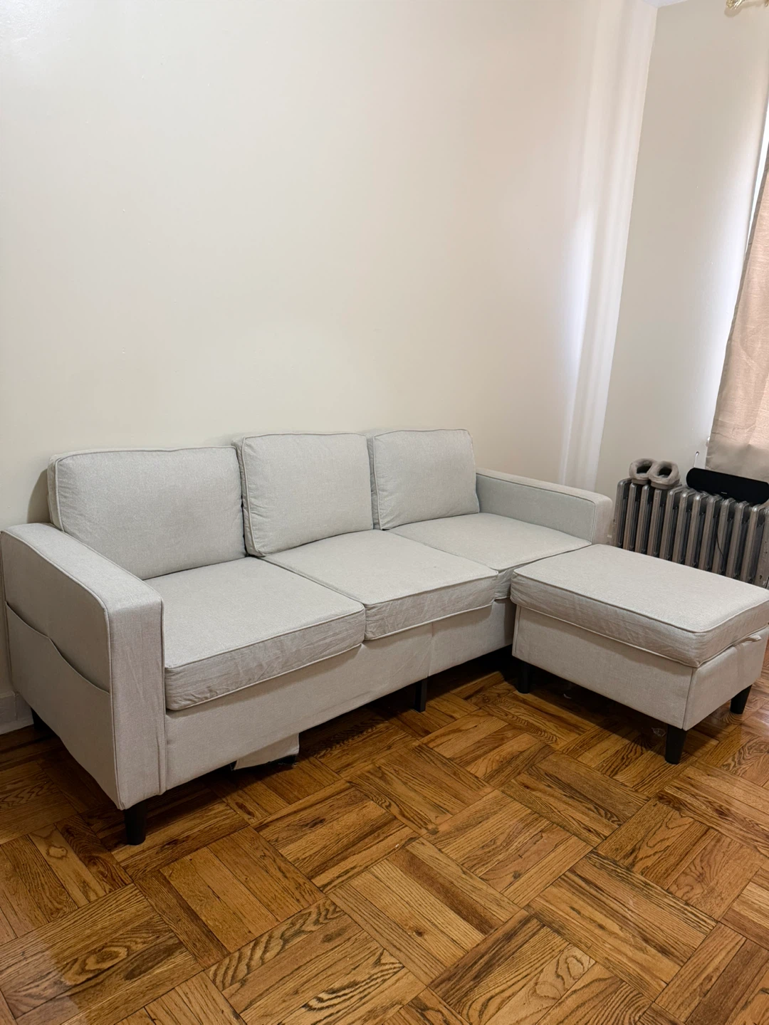 Light Gray Sectional Sofa with Ottoman