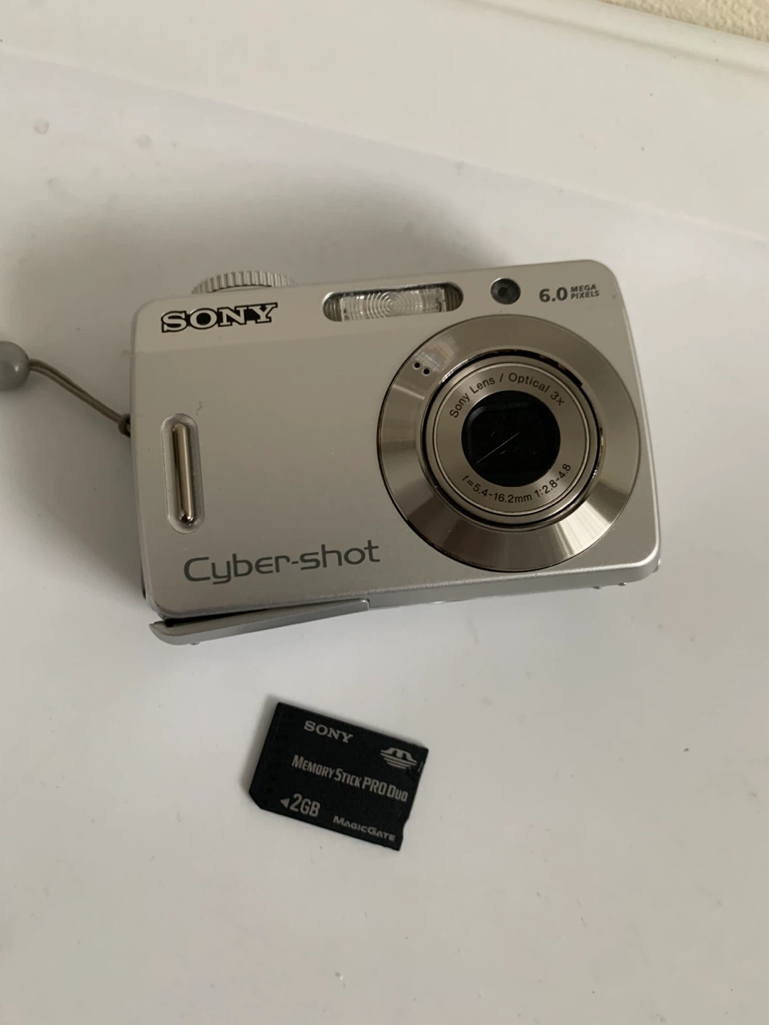 Sony Cyber-shot DSC-S500 Digital Camera with 2GB Memory Stick - photo 5