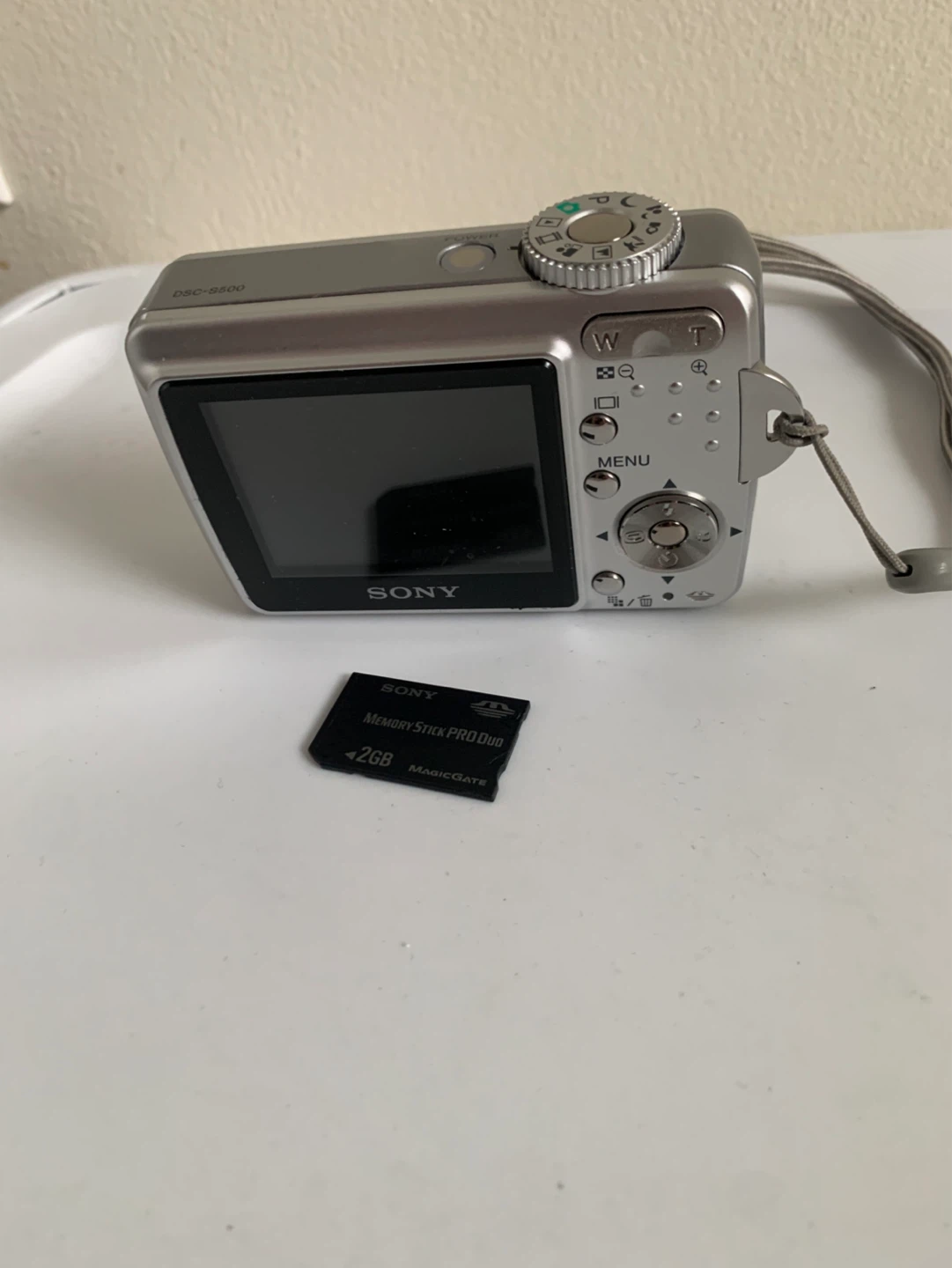 Sony Cyber-shot DSC-S500 Digital Camera with 2GB Memory Stick - photo 3