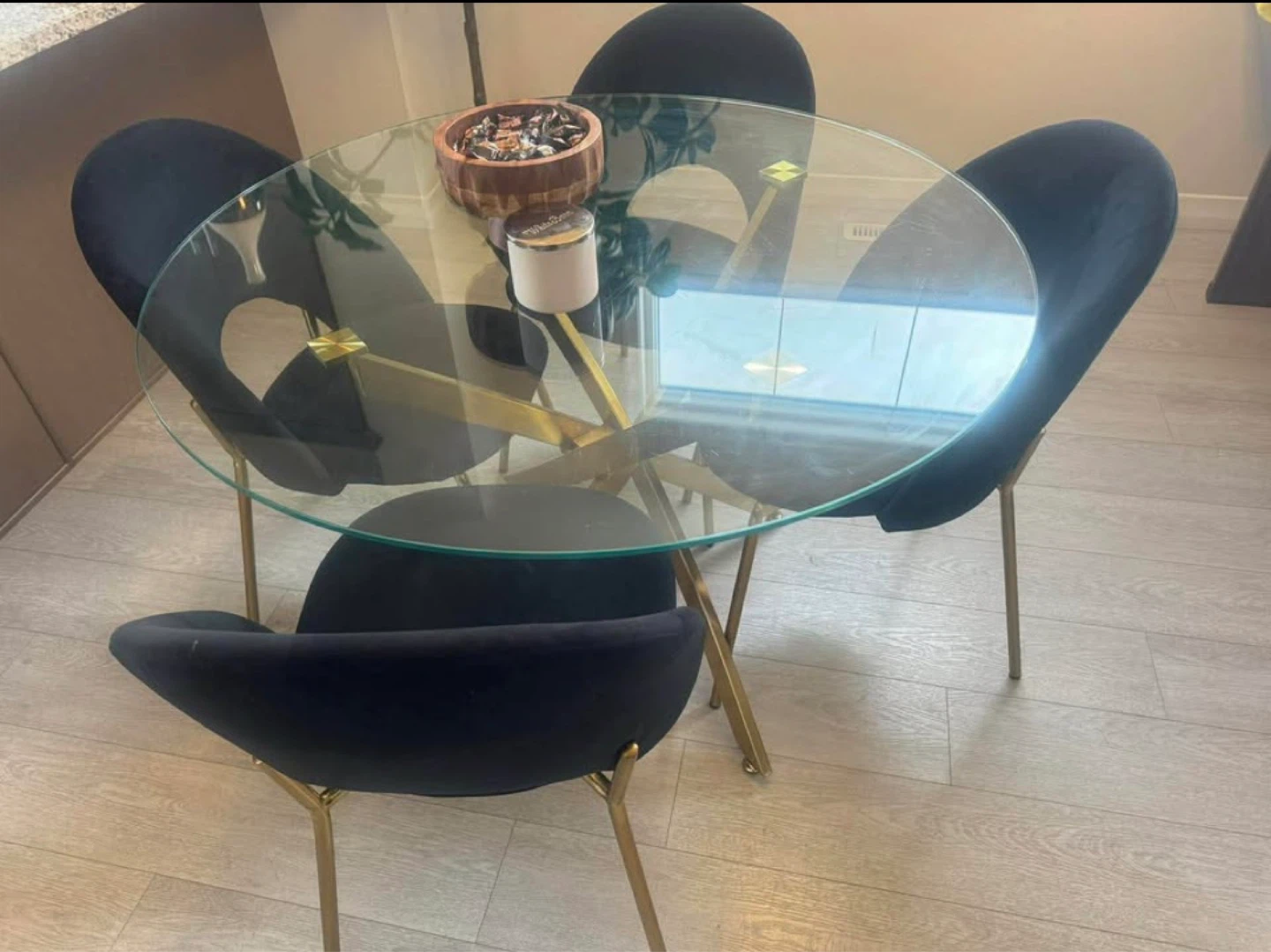 Glass Dining Table with 4 Black Velvet Chairs - Gold Base - photo 2