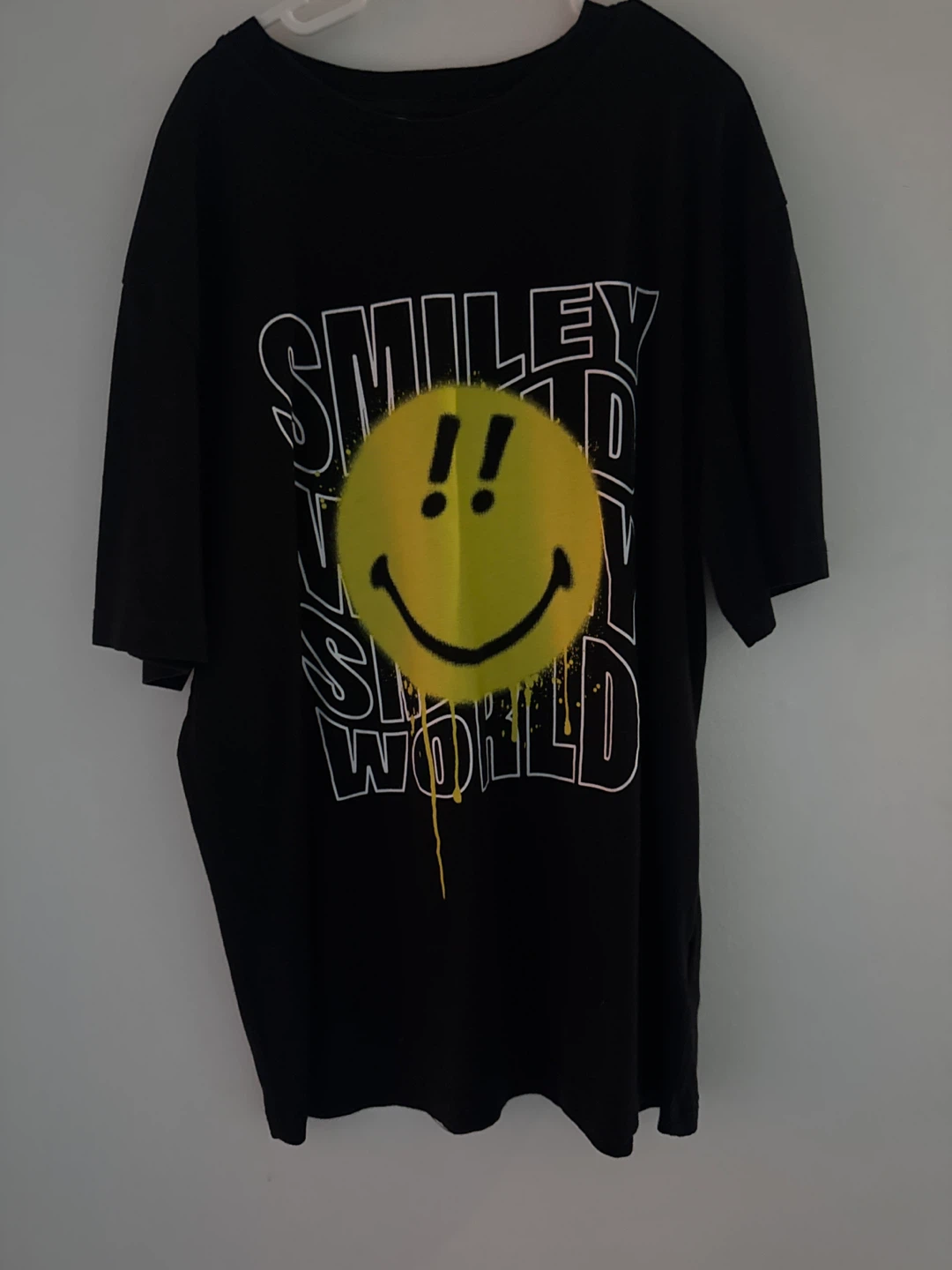 Like New H&M Smiley World T-Shirt - Size 12/14
