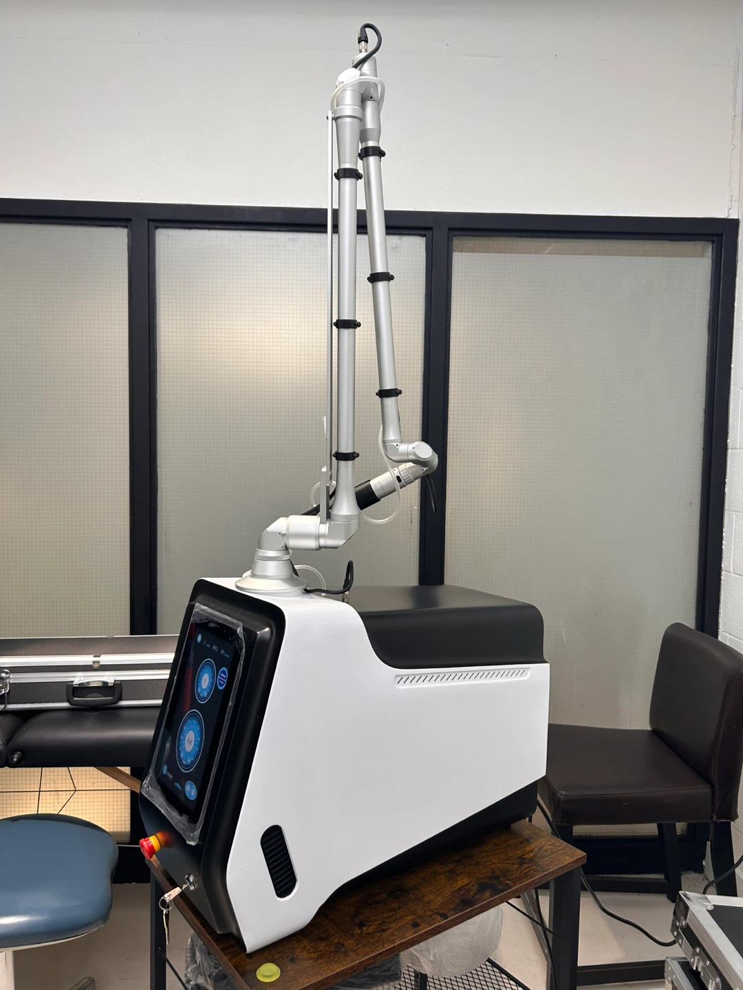 Laser Tattoo Removal Machine - photo 5