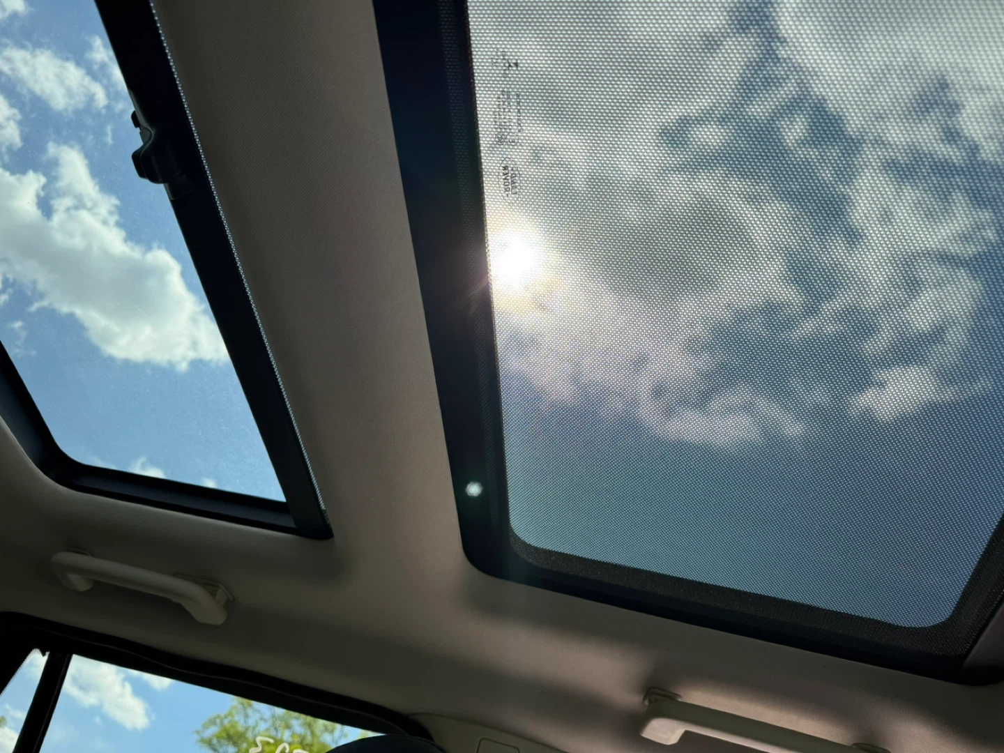 2014 Land Rover LR2 HSE - photo 4