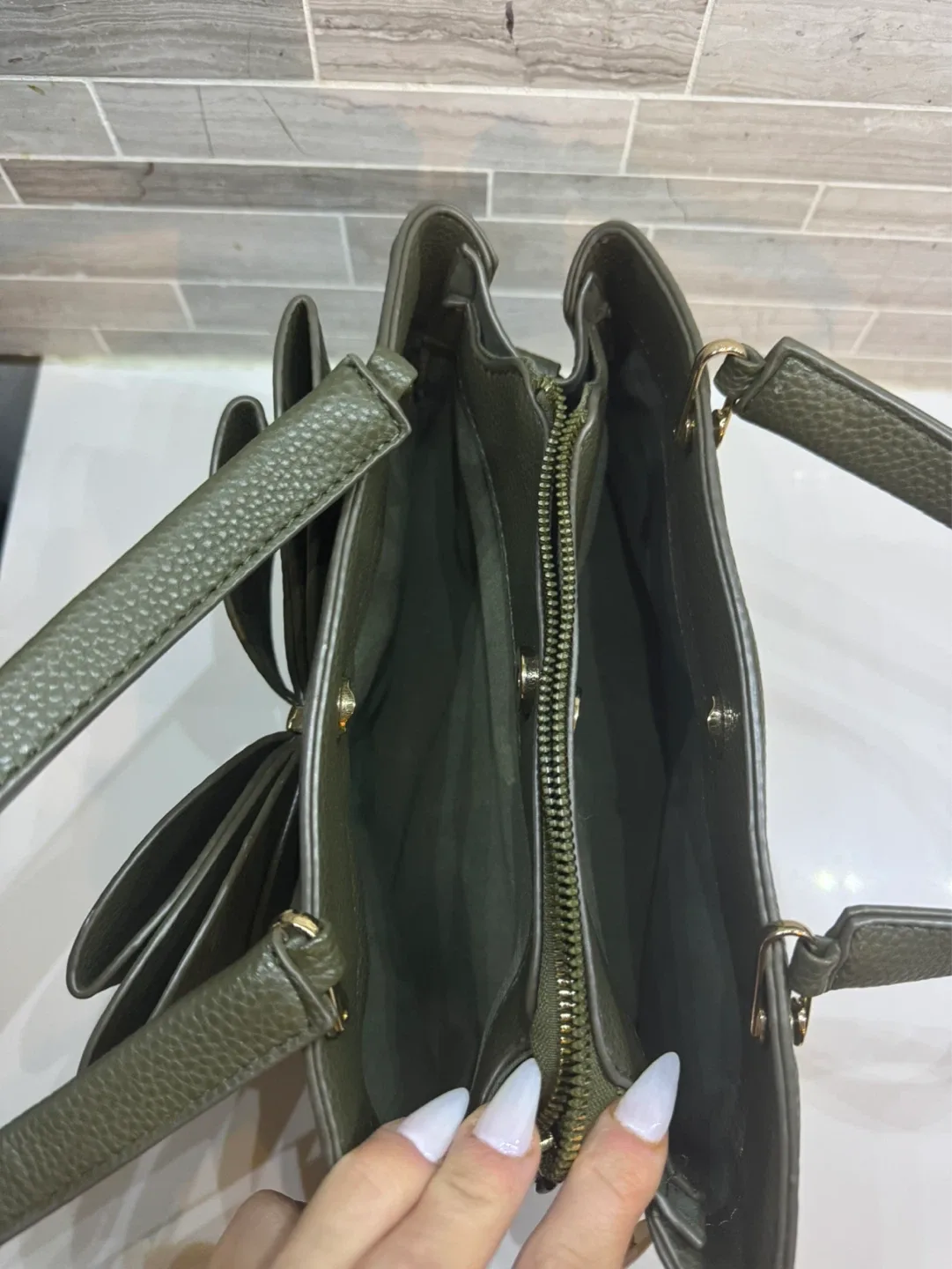 Green Faux Leather Tote Bag with Bow Accent - photo 3