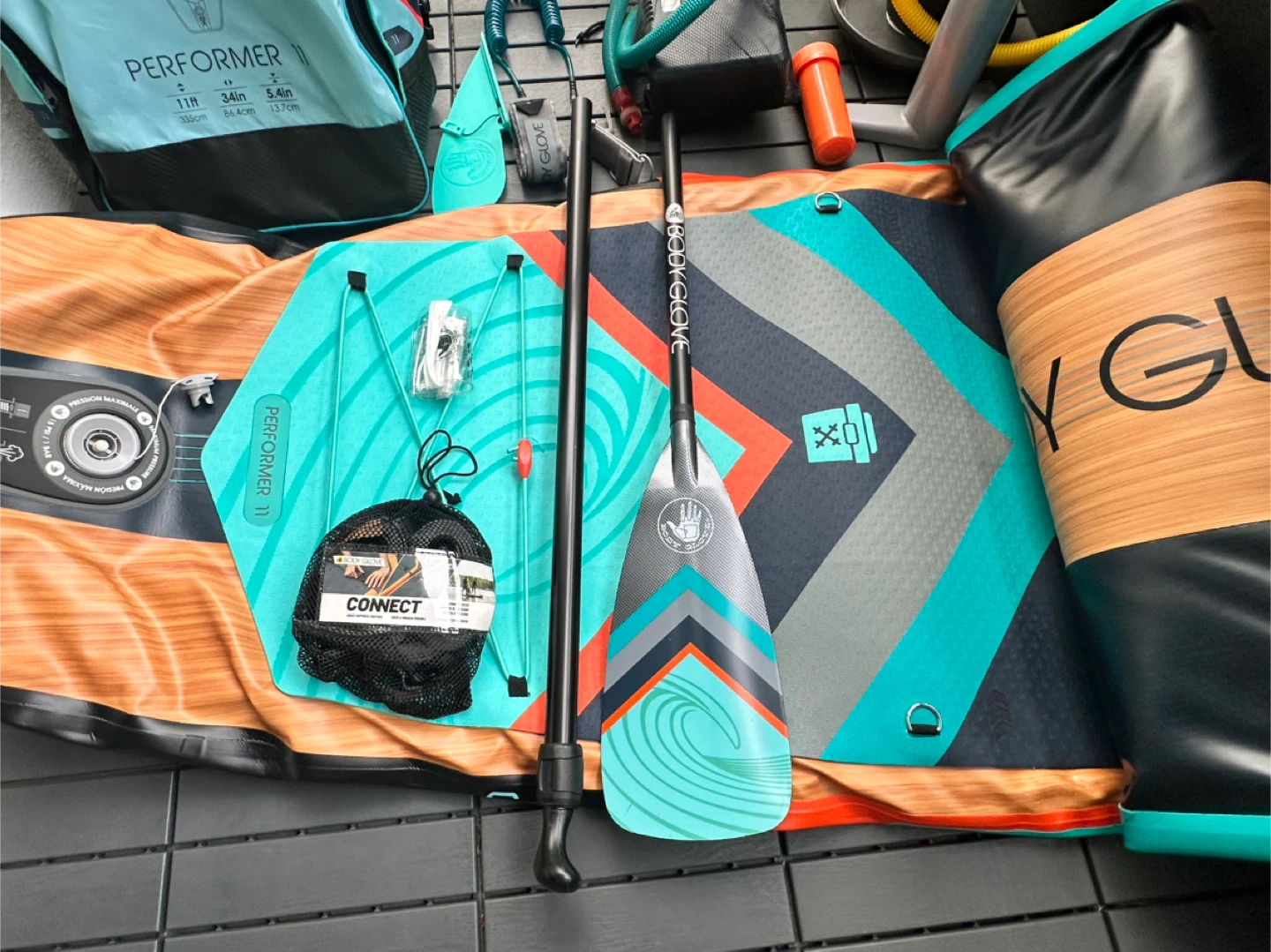 Body Glove Paddleboard 11’ (trades?) Apple devices or Kayak?) - photo 4