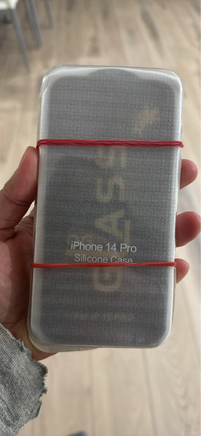 Apple iPhone 14 Pro Glass Screen Protector - photo 3