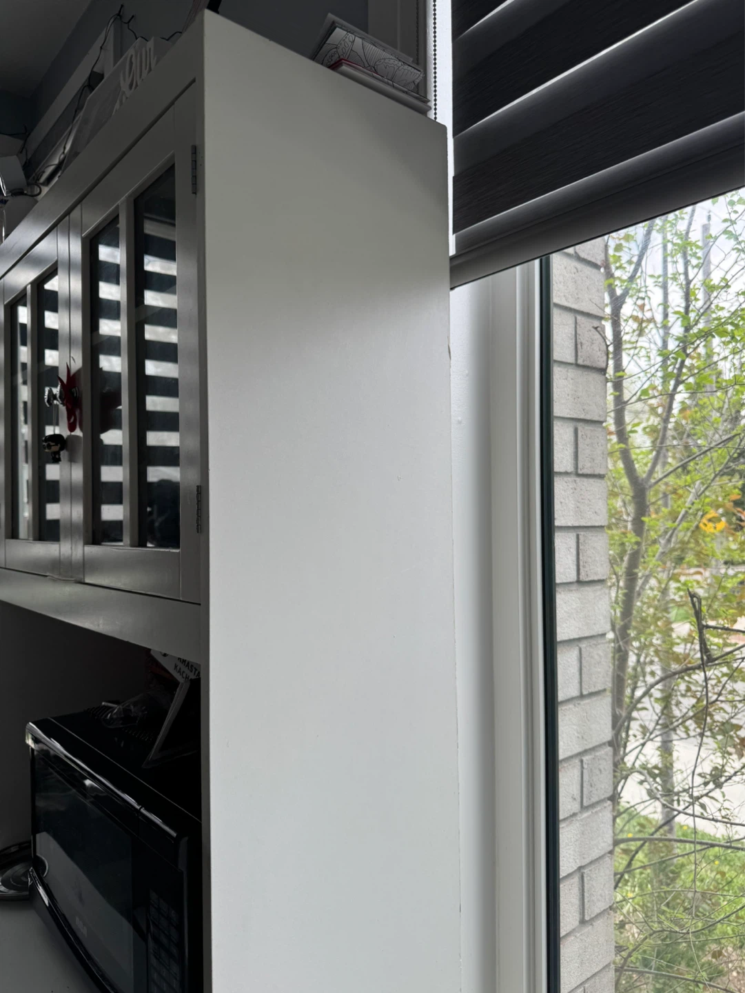 Kitchen cabinet