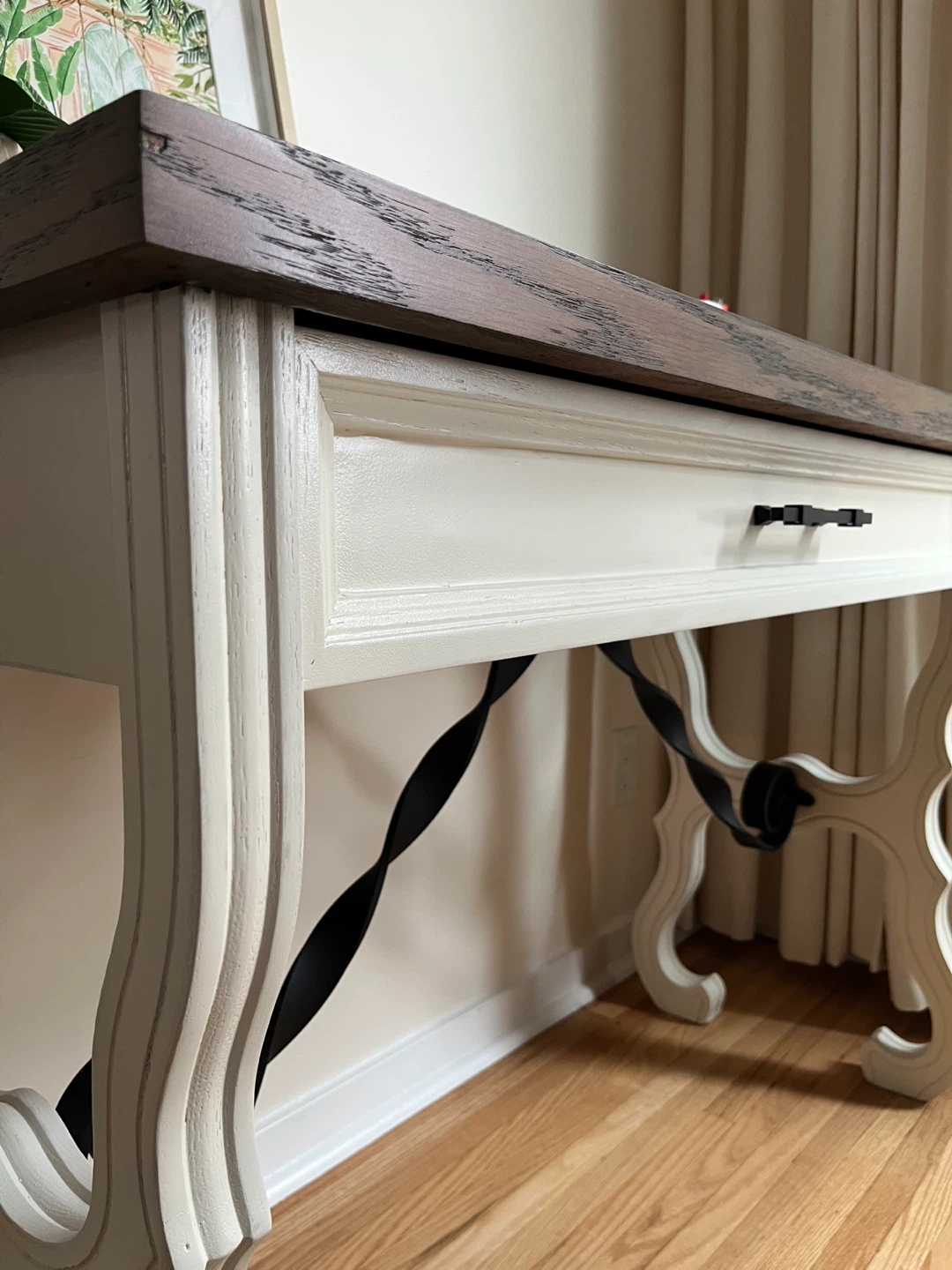 Fresh & Neutral Console Table - with Drawer! - photo 2