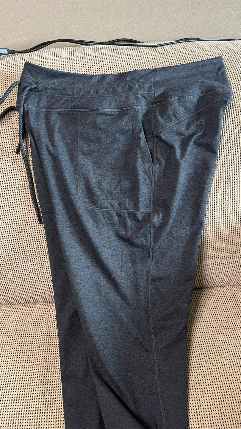 Lole Women's Charcoal Grey Capris Size M