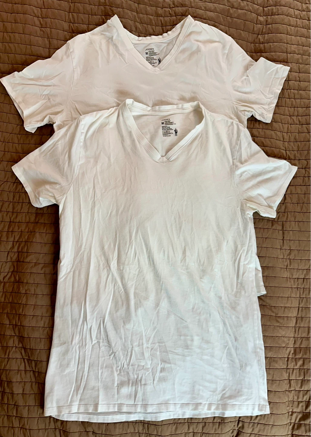 M (2) Men’s Jockey Cotton Stretch V-Neck T-Shirts - photo 3