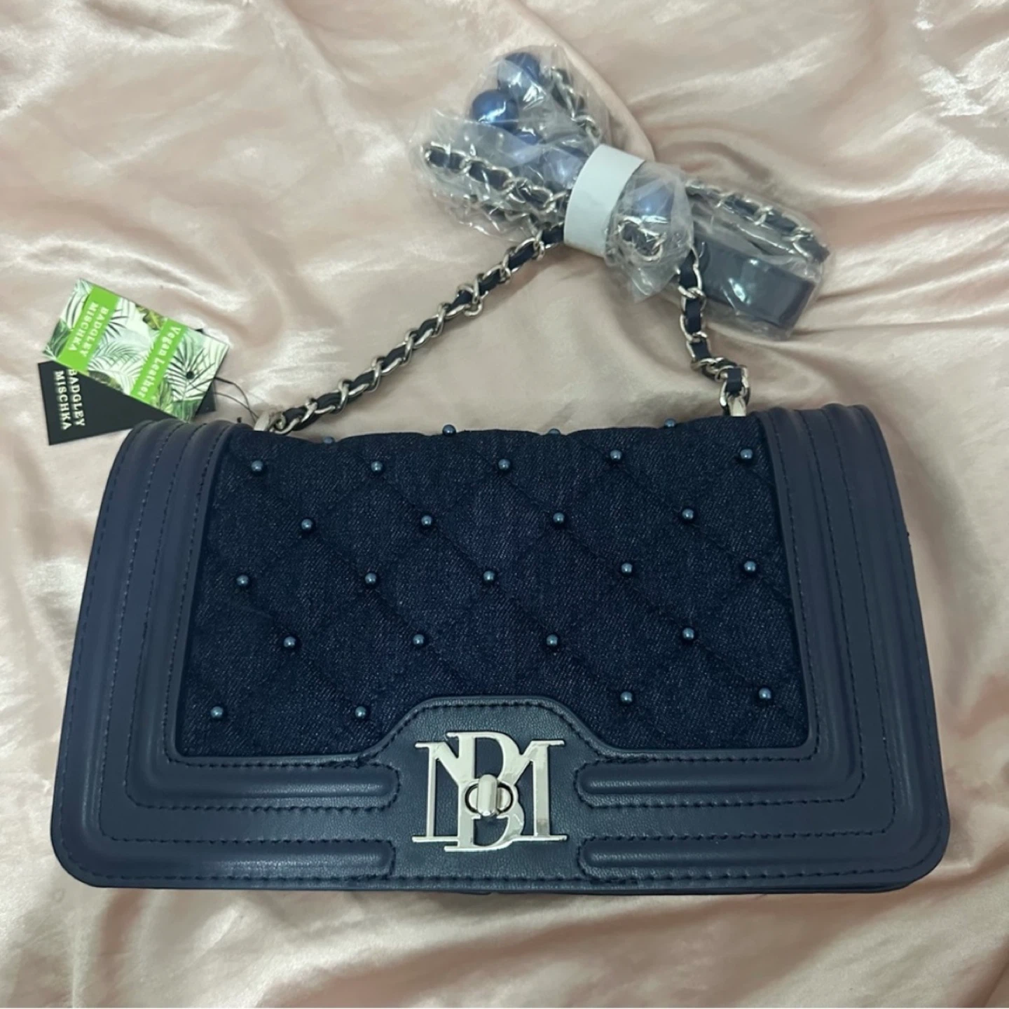 BADGLEY MISCHKA MSRP $159 Denim Diamond Quilted Crossbody - photo 3