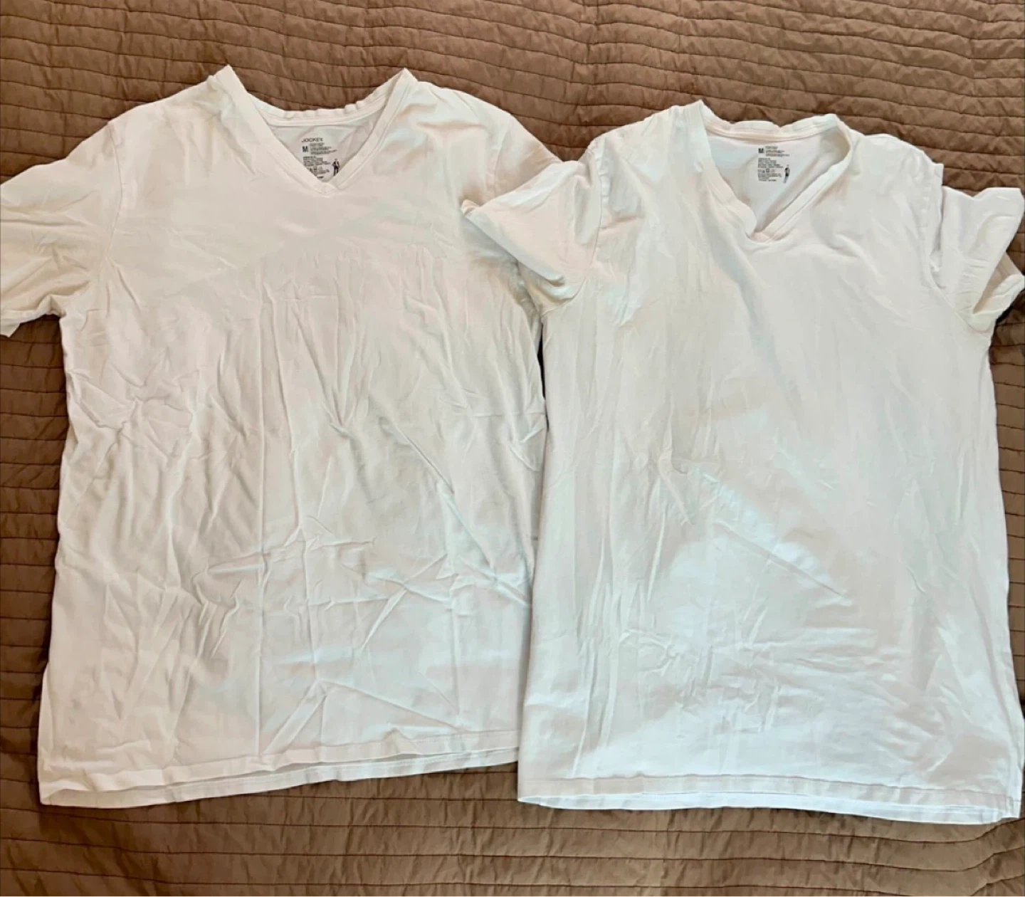 M (2) Men’s Jockey Cotton Stretch V-Neck T-Shirts - photo 4