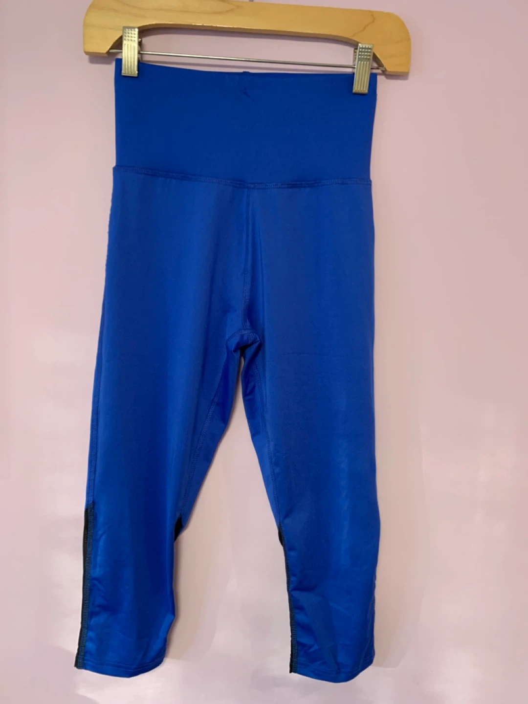 Blue Guess Capris with Mesh Accents