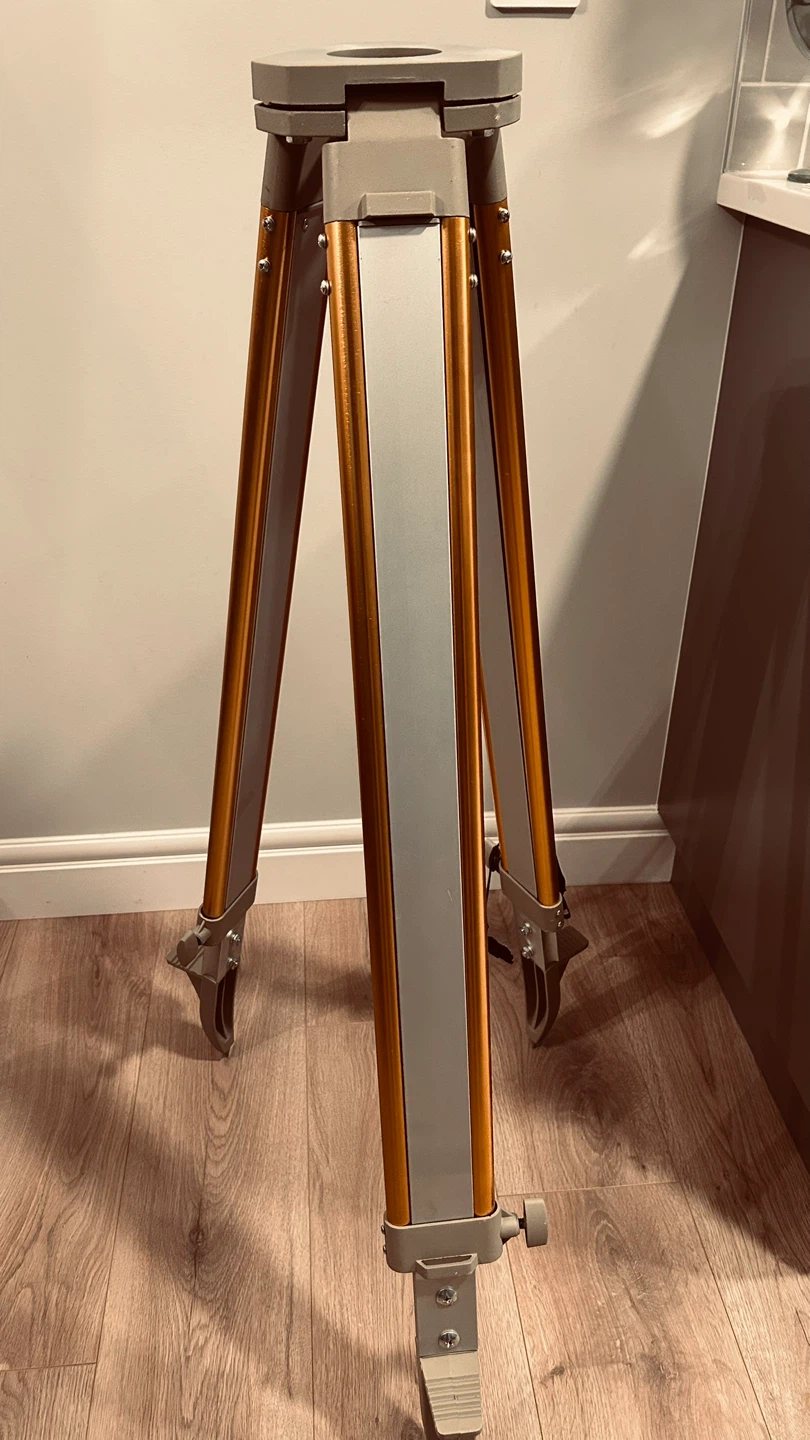 Heavy Duty Aluminum Survey Tripod / Laser Level Tripod, like new - photo 5