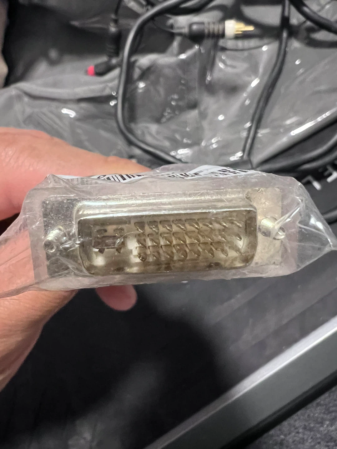 DVI to VGA Adapter