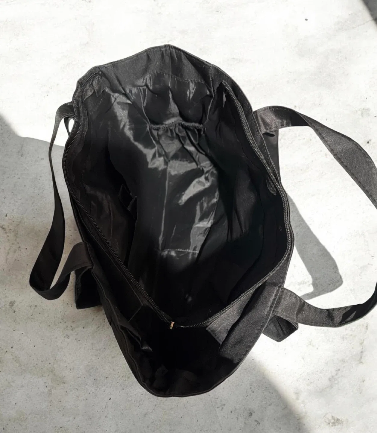 Black Tote Bag - photo 2