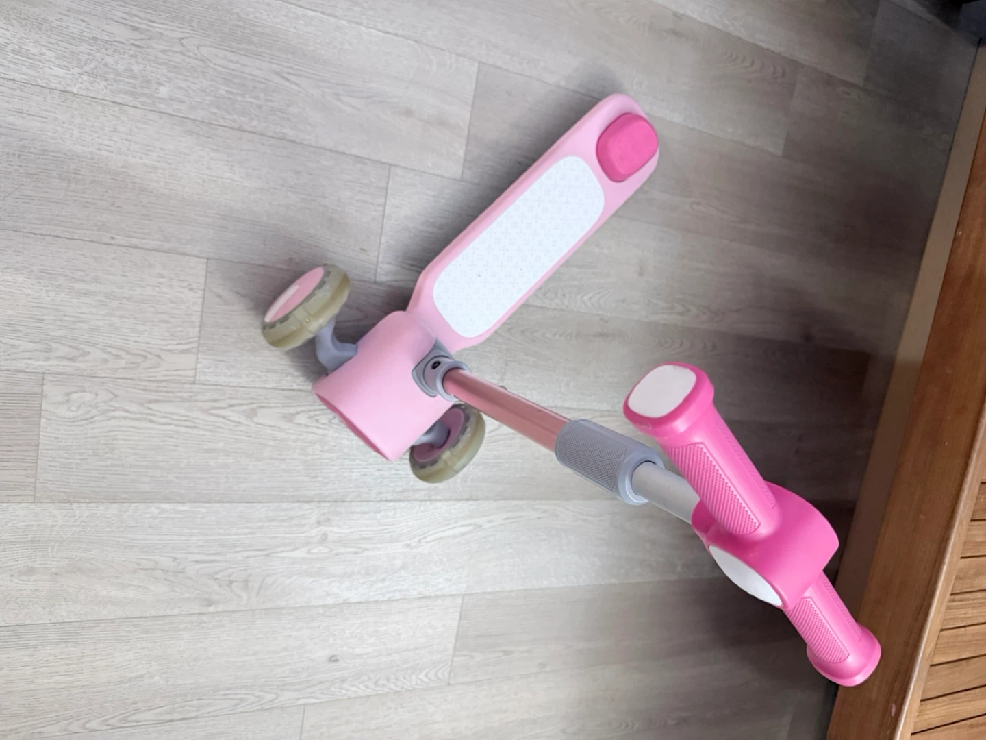 Pink 3-Wheel Scooter for Kids - photo 4